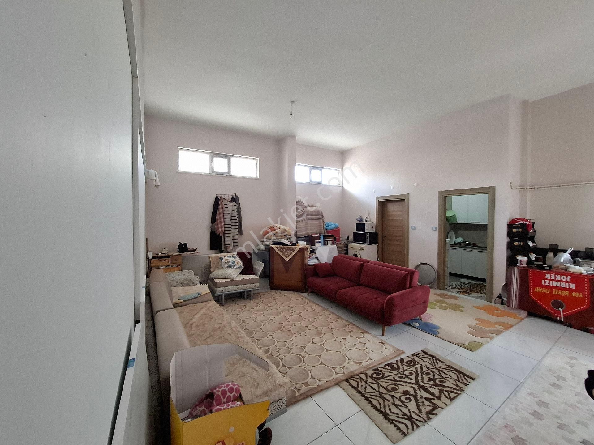 Samet-satar Gayrimenkul Den Hastane Caddesinde Satılık Dükkan - Görsel 5