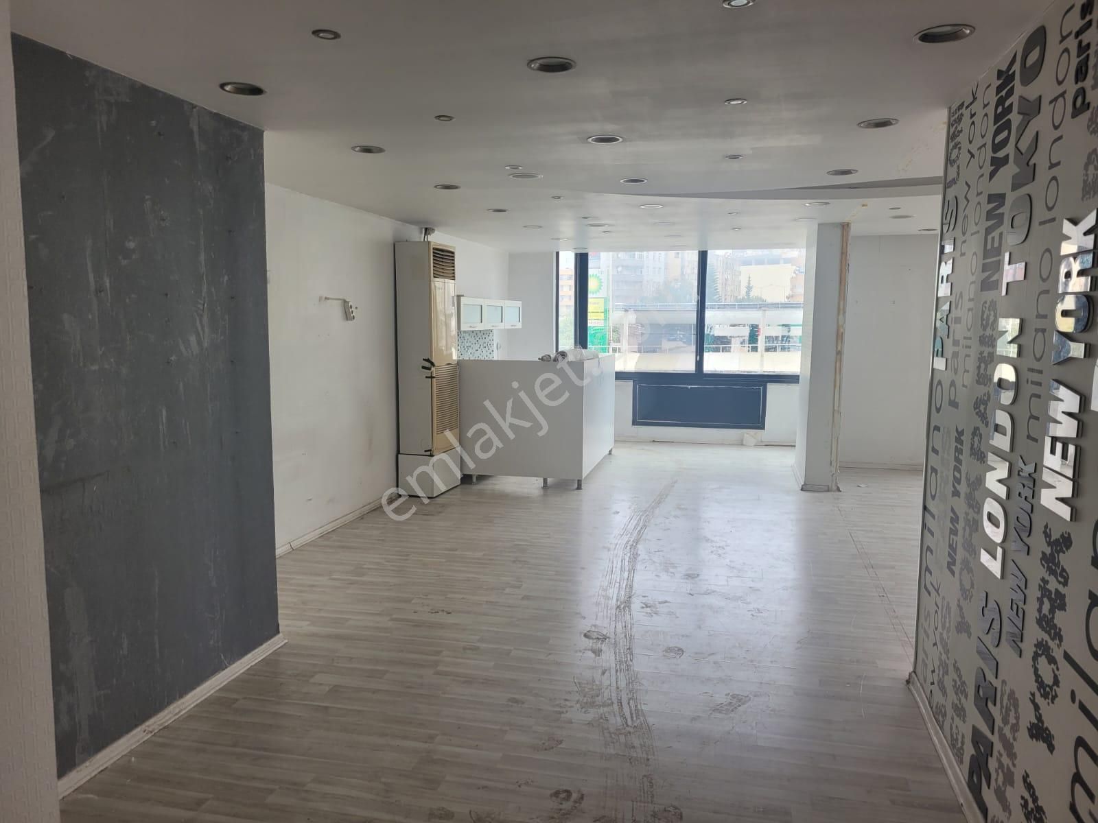 Cansu Emlak 240 Metre Kenan Evren Bul. Aylık/yıllık Kiralık Çok Amaçlı İşyeri Daire - Görsel 2