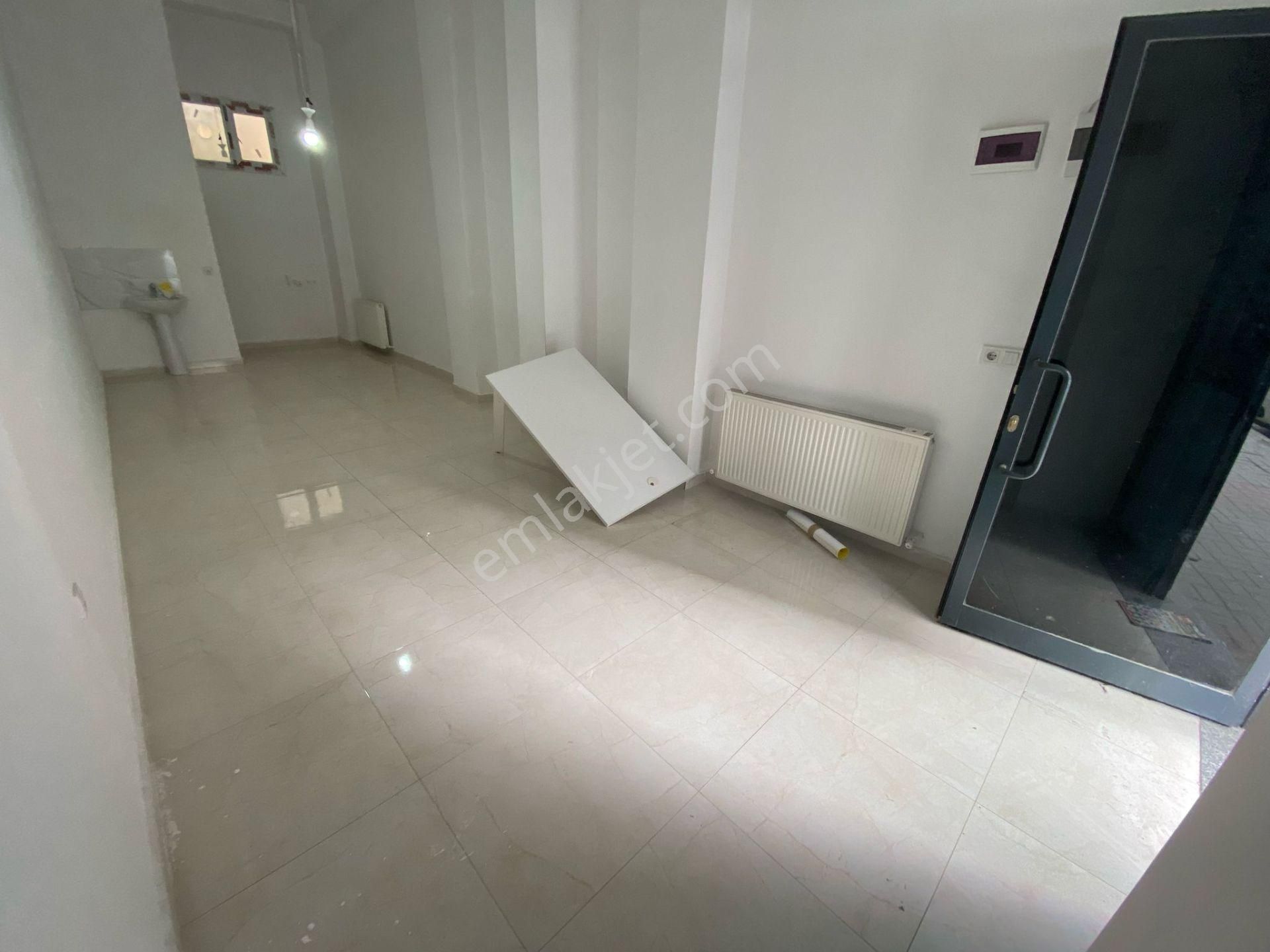 Güngören Haznedar Mah Yeni Binada 30m2 Satılık Dükkan - Görsel 2
