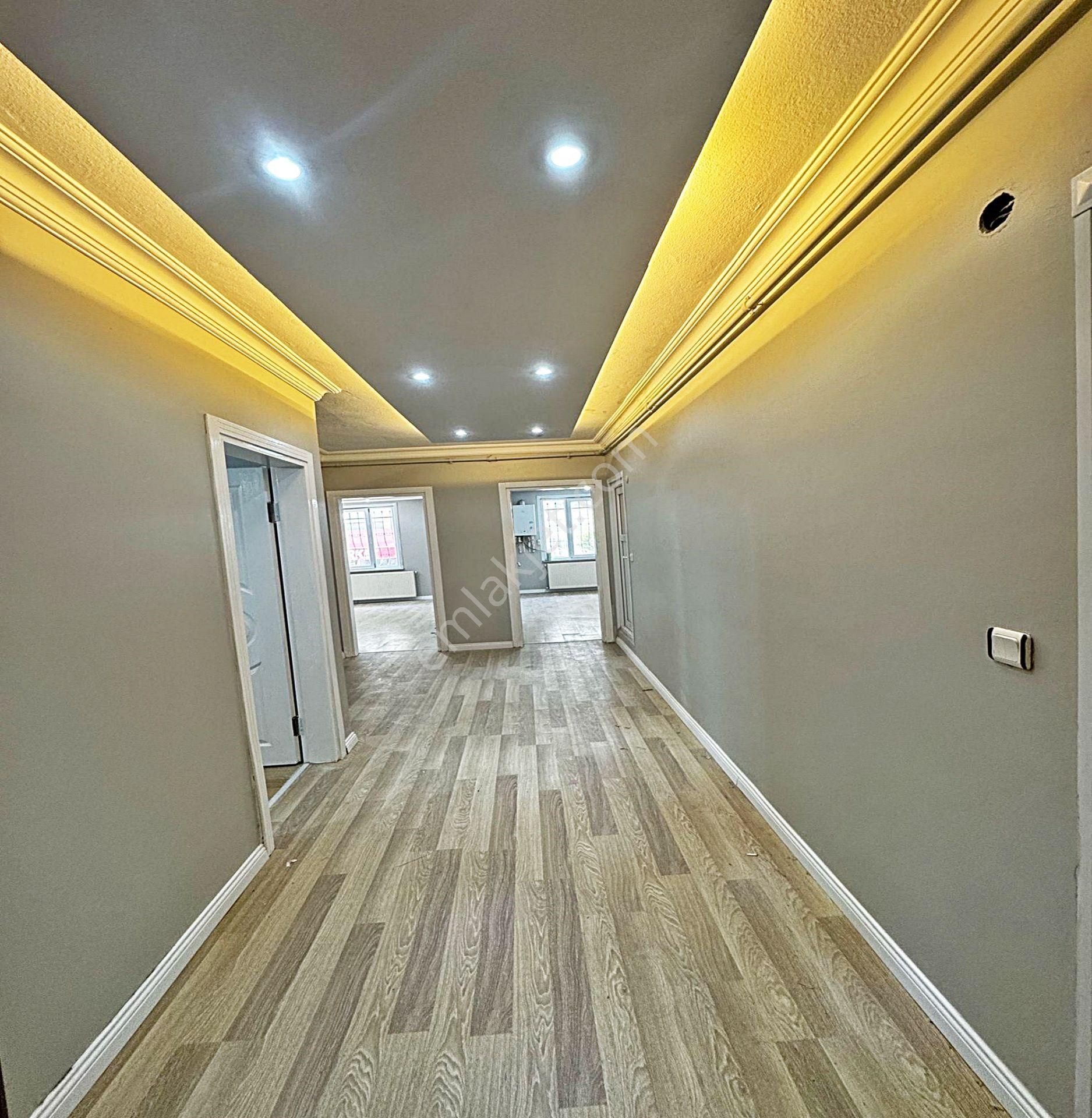 Mehtereçeme Mahallesinde Metrobüse Yakın Tertemiz Masrafsız 2+1 Satılık Daire - Görsel 18