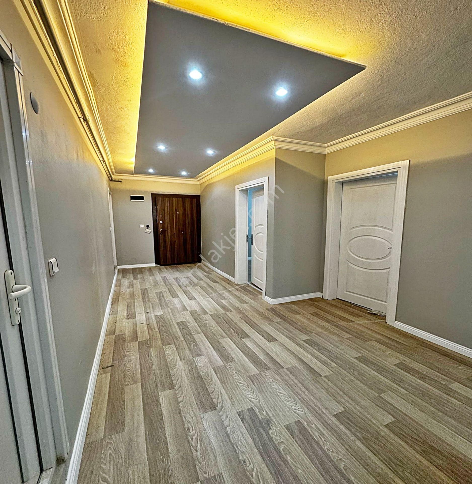 Mehtereçeme Mahallesinde Metrobüse Yakın Tertemiz Masrafsız 2+1 Satılık Daire - Görsel 3