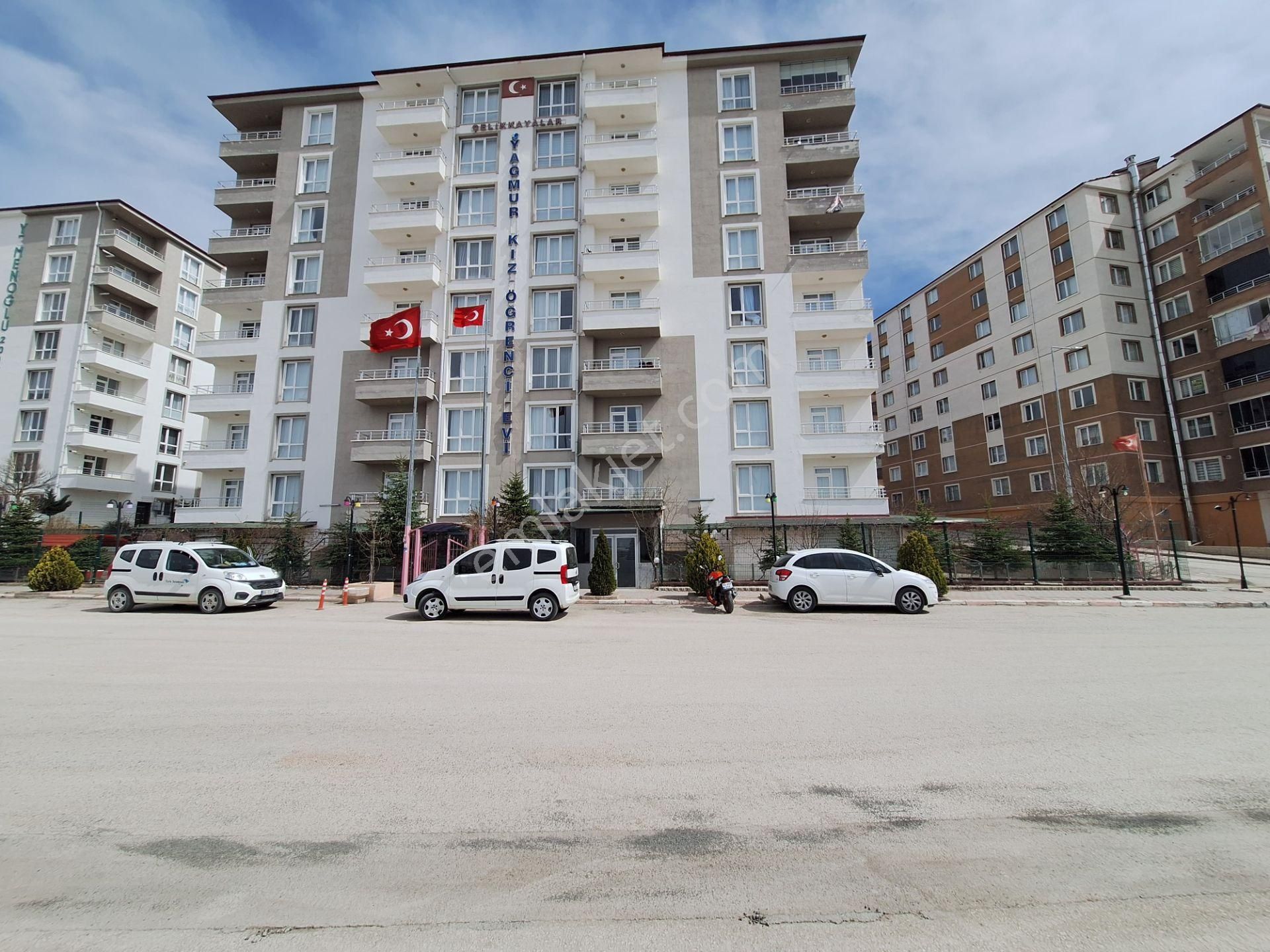 1+1 Full Eşyalı Ana Yola Cepheli ***burcu Emlaktan ***