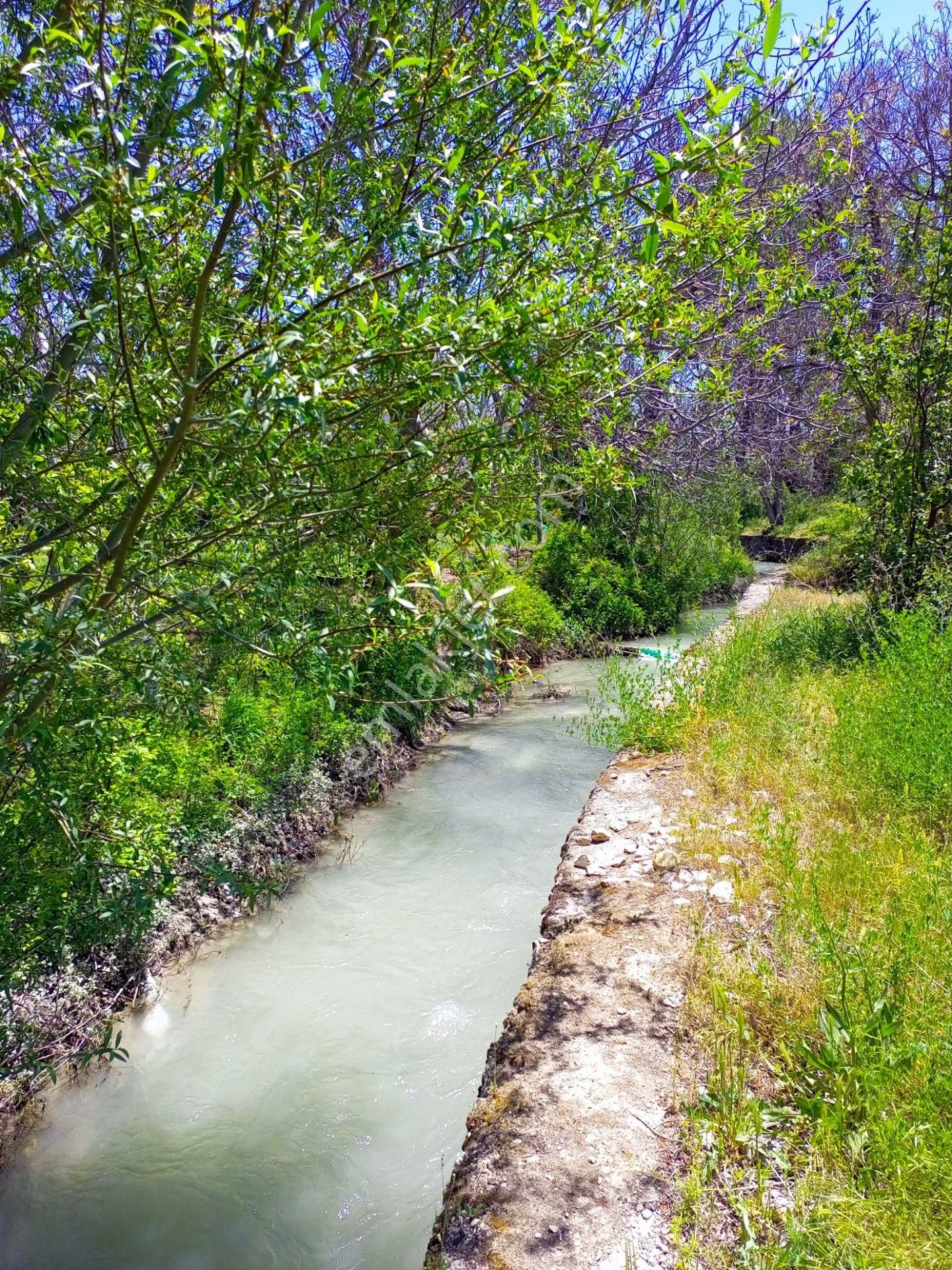 Halkapınar Bahçelievlerde Satılık 2954 M2 Bahçe (öğütlü Emlak Tan)
