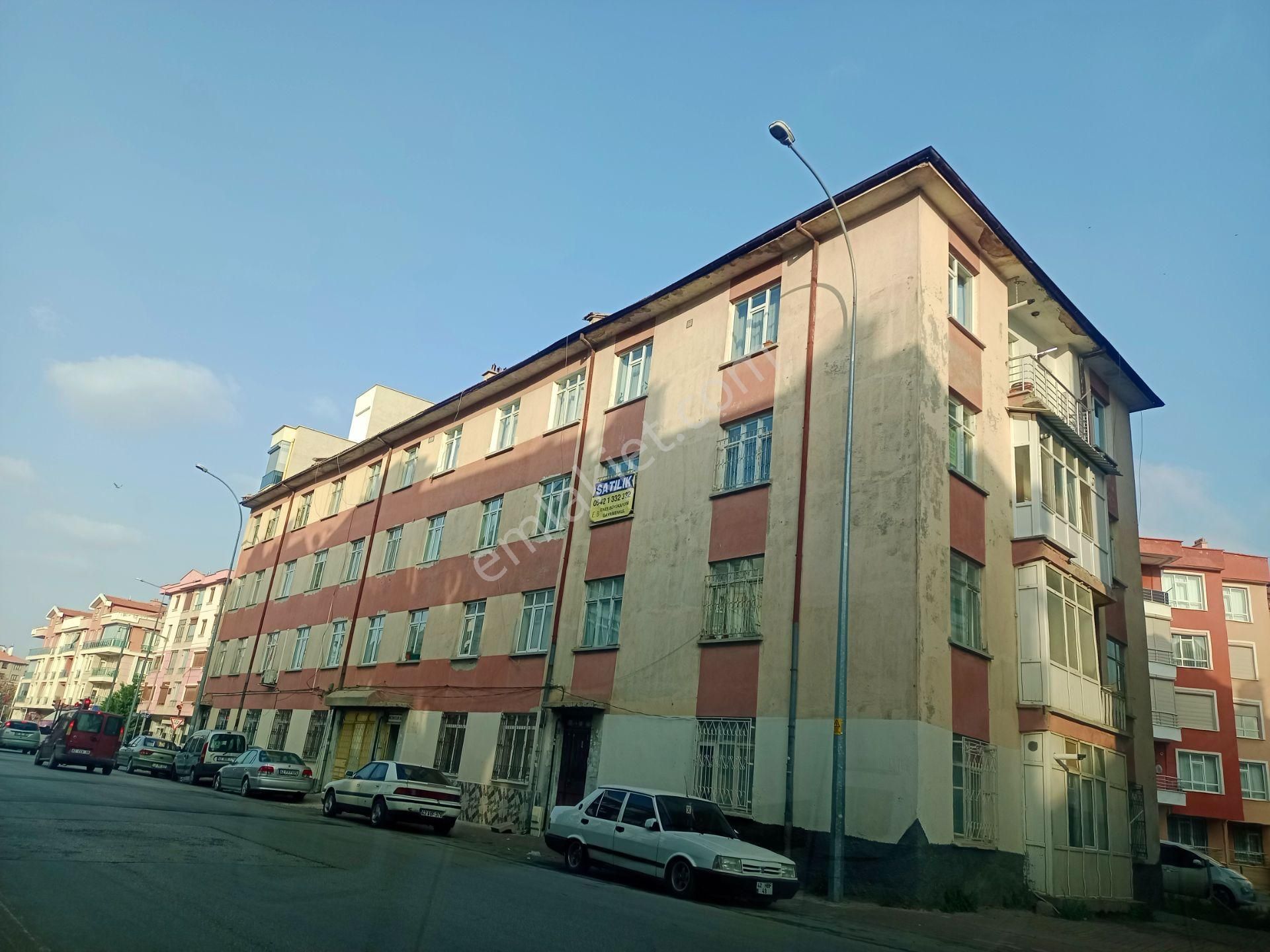 Araplar Akcami Karşısı Satılık 3+1 Daire