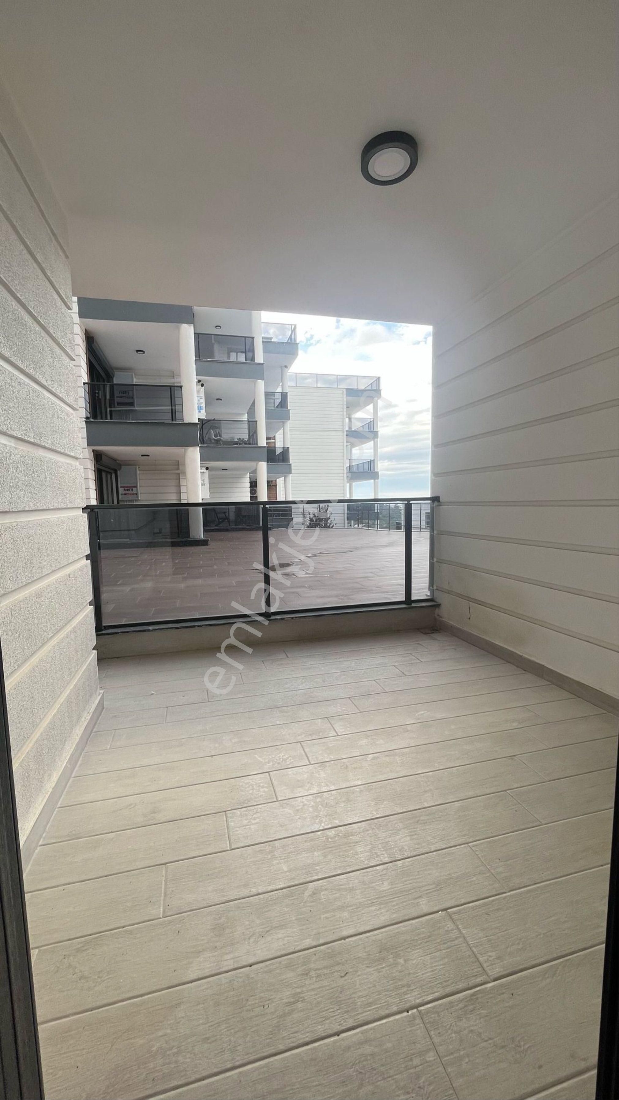 İzmir Dikili Gazipaşa En Elit Sitesinde 1+1 Lüks Daire - Görsel 8