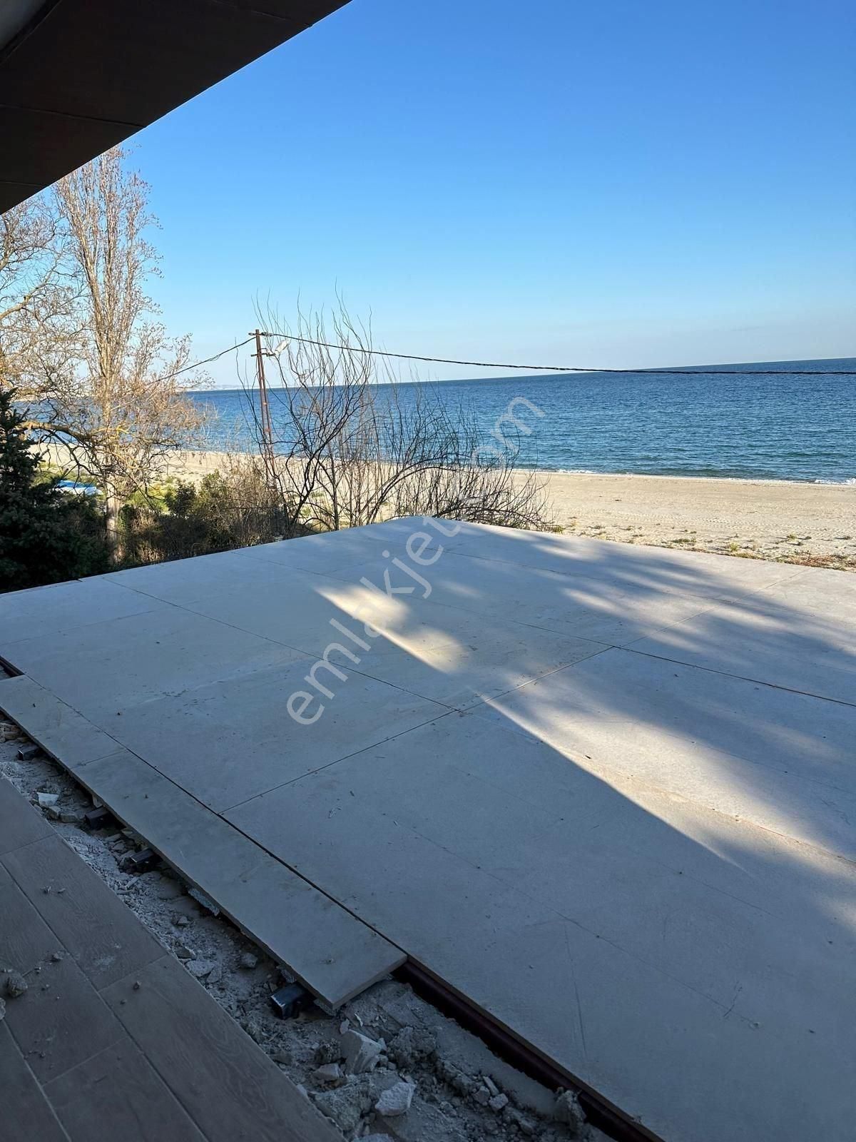 Emlak Uzmanı'ndan Gümüşyakada Denize Sıfır Satılık Müstakil Villa - Görsel 12