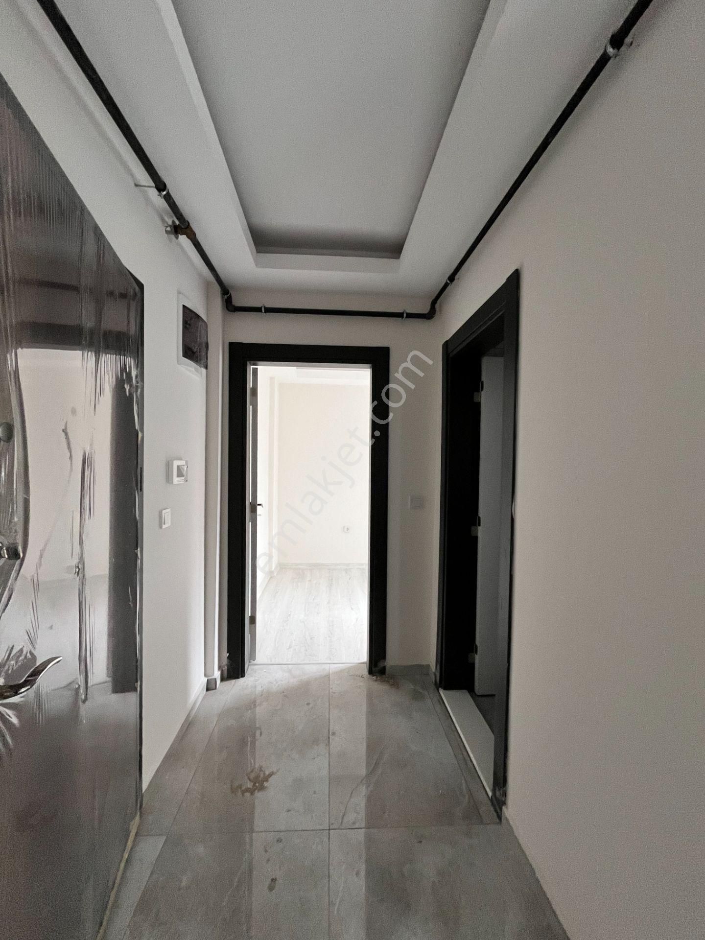 Seferihisar Camiikebir Mahallesi, Gözsüzler Caddesi Üzerinde, Sıfır Binada Satılık Daire - Görsel 6