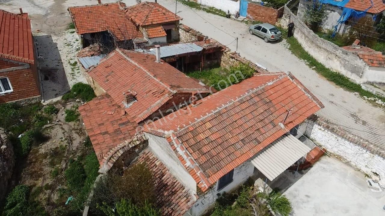 Ön Emlak'tan Burhaniye Yunuslar Köyü Merkezde Satılık Köy Evi! - Görsel 5