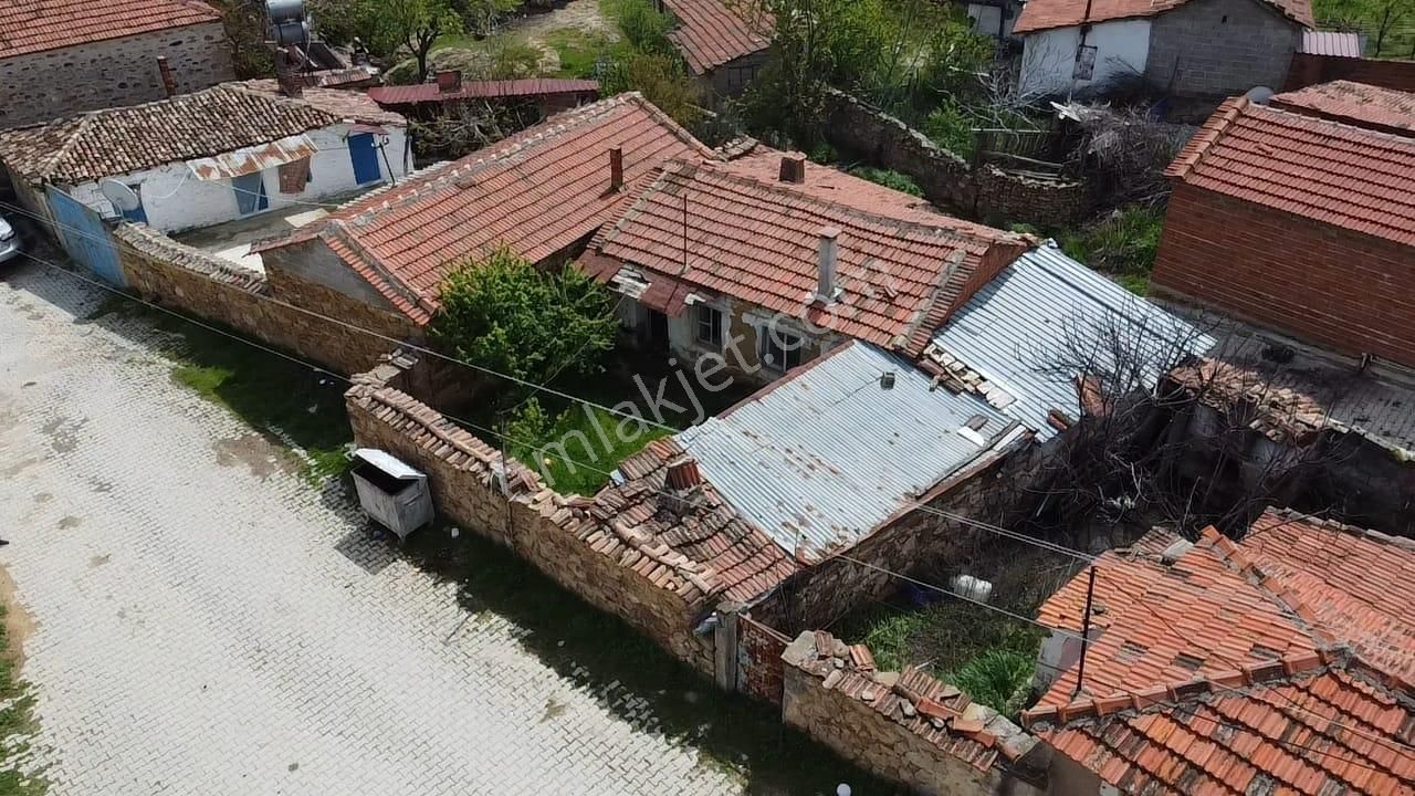 Ön Emlak'tan Burhaniye Yunuslar Köyü Merkezde Satılık Köy Evi! - Görsel 6