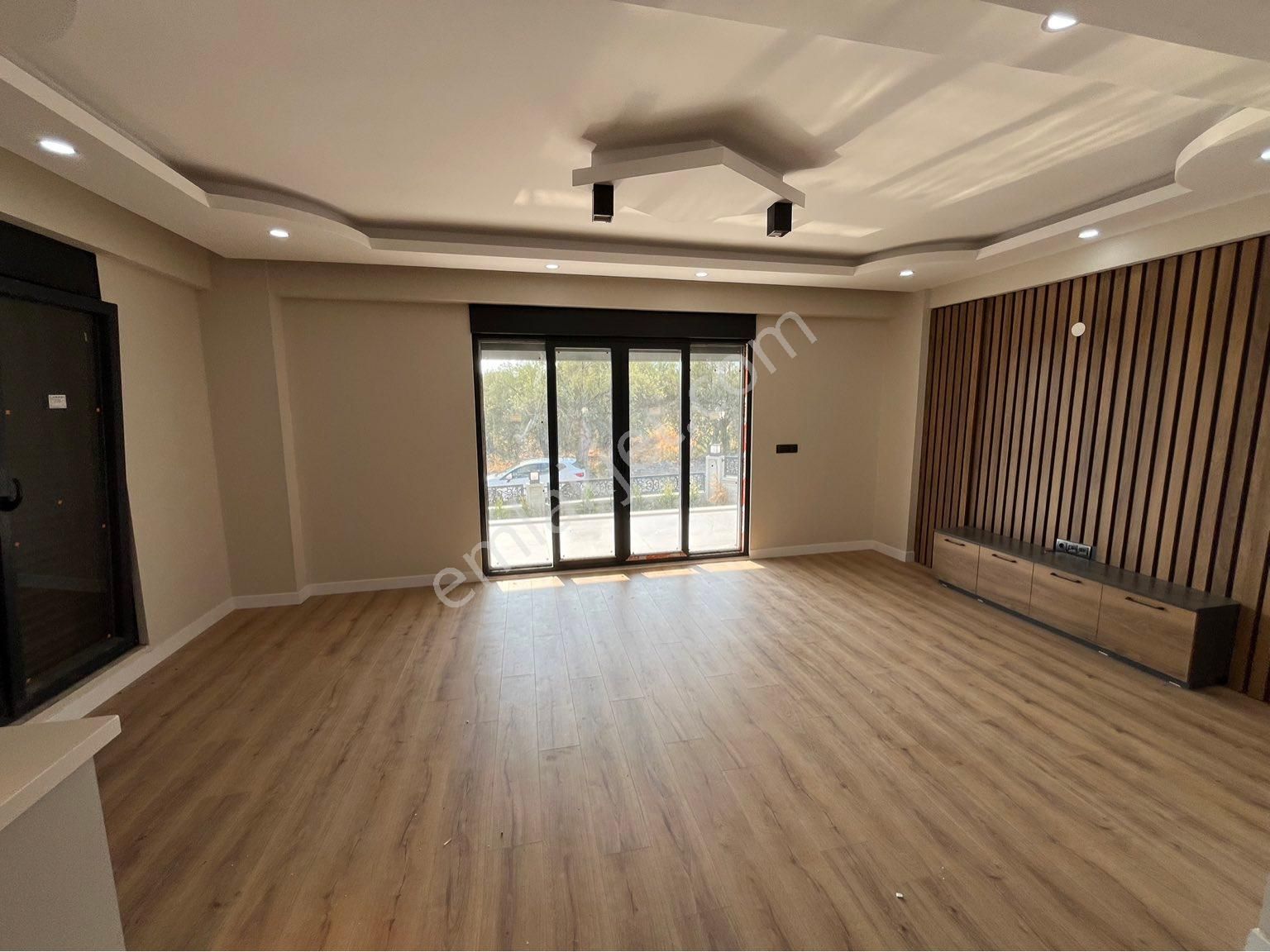 Köşk Emlak'tan Küçükkuyu Mıhlı Bölgesinde Denize 250m Mesafede Ultra Lüx 4+1 Müstakil Villalar - Görsel 11