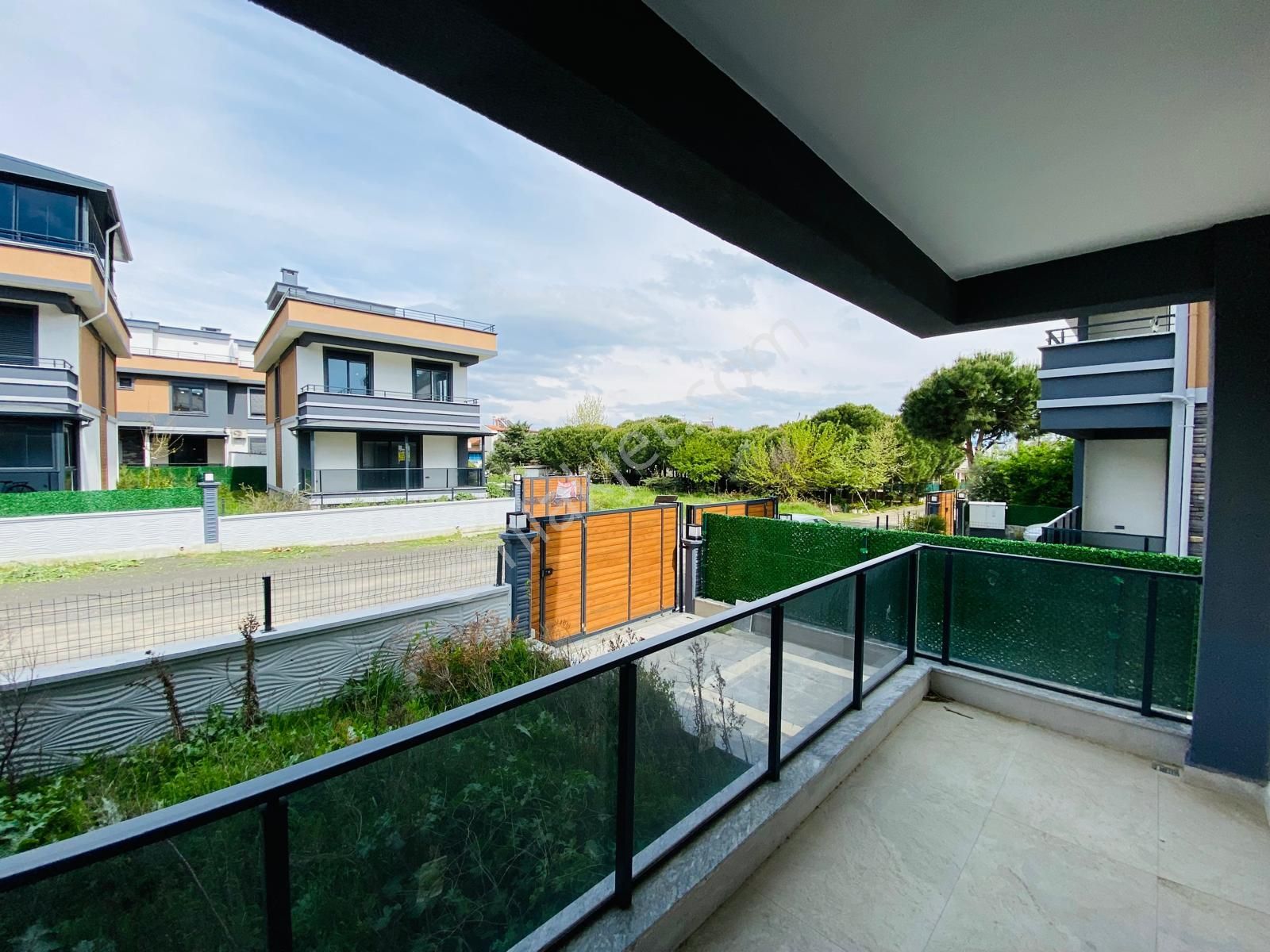 Vitrinden Çamlıbelde Denize 200 M Mesafede 3+1 Trıpleks - Görsel 16