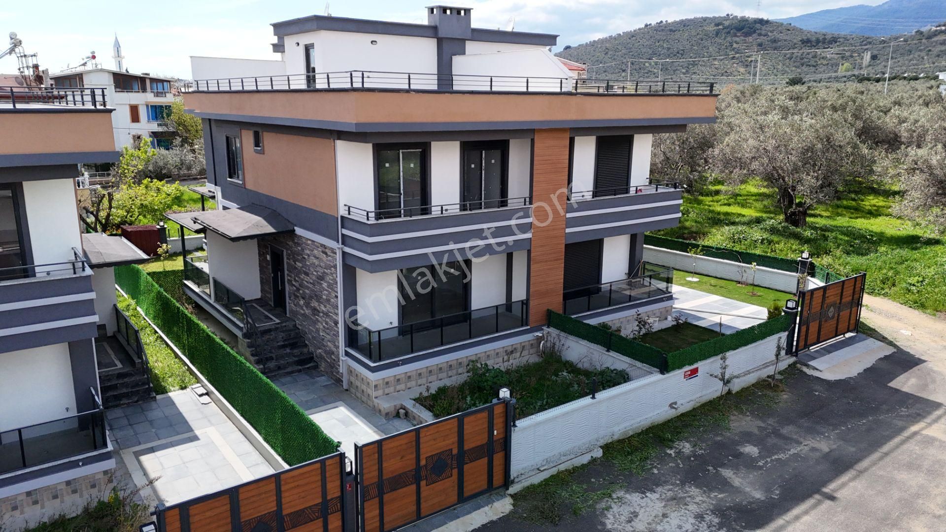 Vitrinden Çamlıbelde Denize 200 M Mesafede 3+1 Trıpleks - Görsel 2