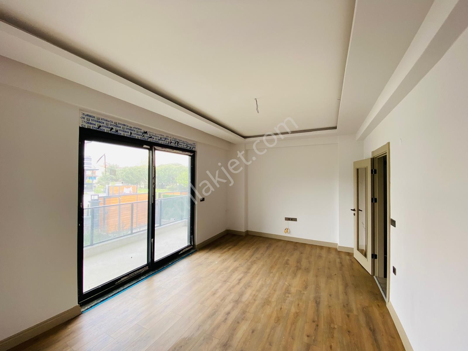 Vitrinden Çamlıbelde Denize 200 M Mesafede 3+1 Trıpleks - Görsel 11