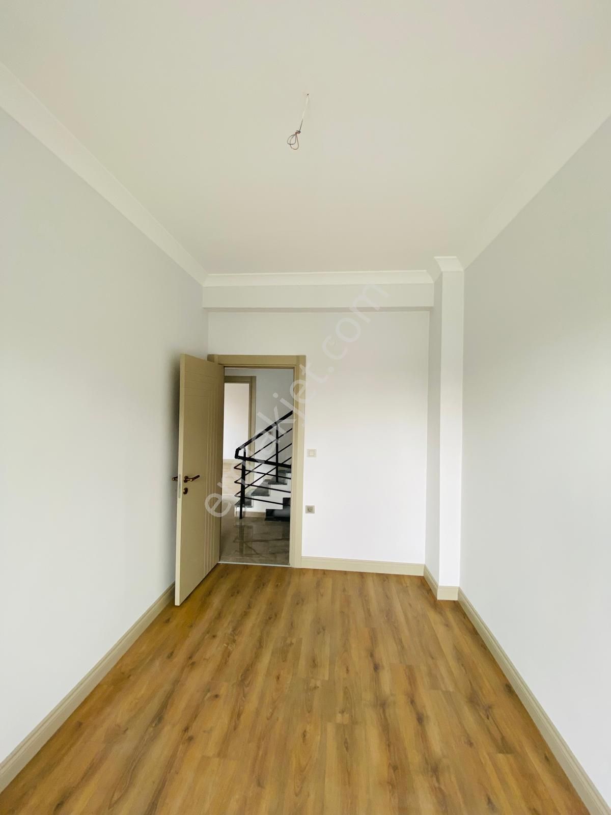 Vitrinden Çamlıbelde Denize 200 M Mesafede 3+1 Trıpleks - Görsel 26