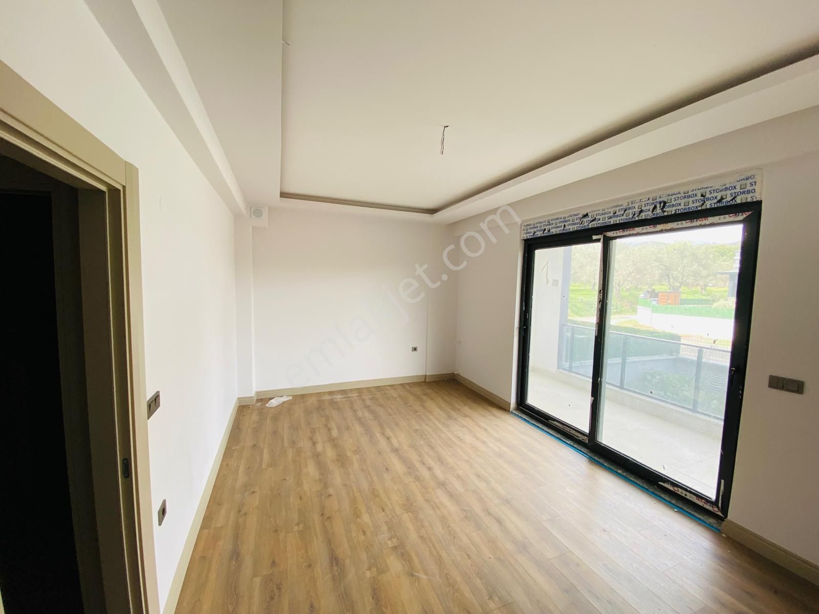 Vitrinden Çamlıbelde Denize 200 M Mesafede 3+1 Trıpleks - Görsel 6