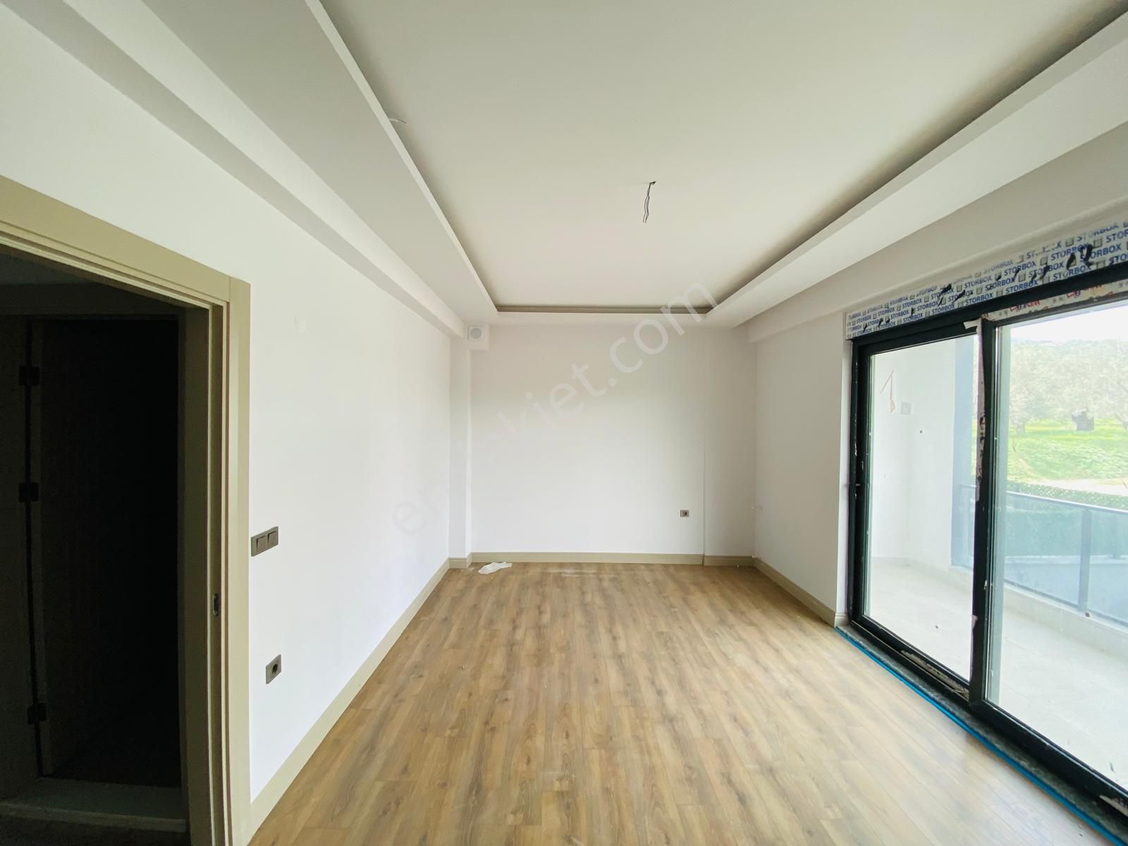 Vitrinden Çamlıbelde Denize 200 M Mesafede 3+1 Trıpleks - Görsel 7