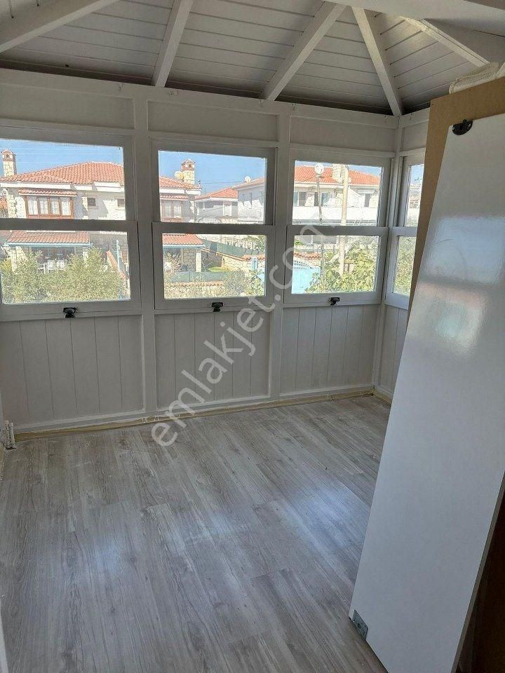 İzmir Çeşme Alaçatı Havuzlu Site İçinde Satılık Taş Ev Villa - Görsel 21