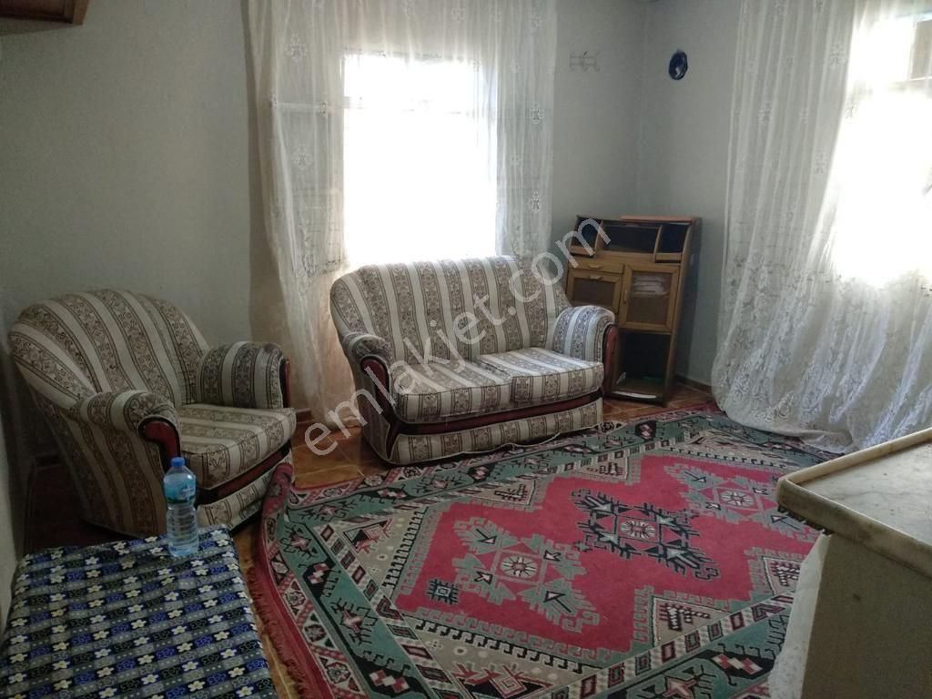 Çatalarıkta Bekara Uygun İsteyene Eşyalı İsteyene Eşyasız Kiralık 1+1 Daire