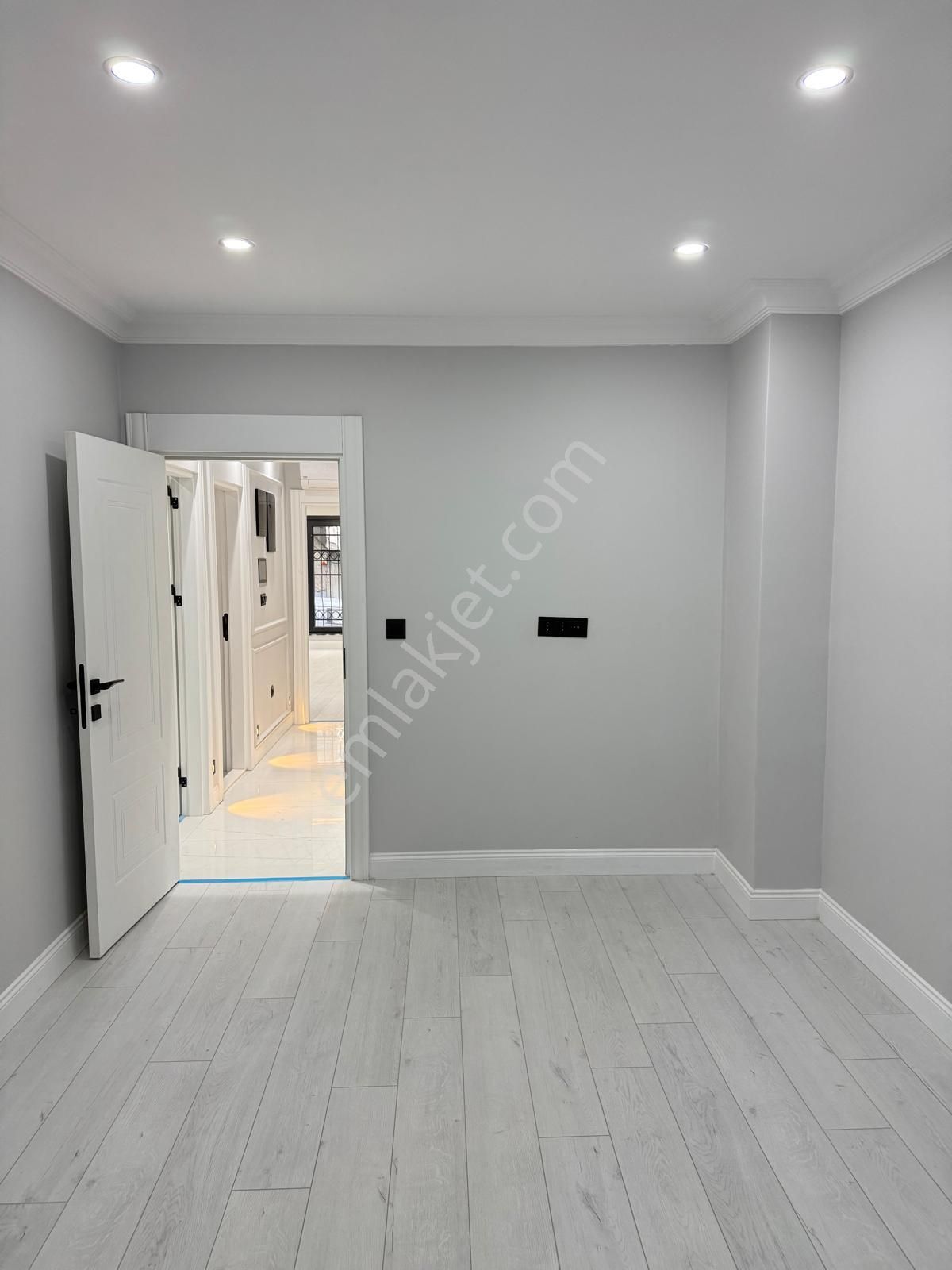 Yeni Mahallede Duygu Hastanesinin Üstünde Satılık Yüksek Giriş - Görsel 15