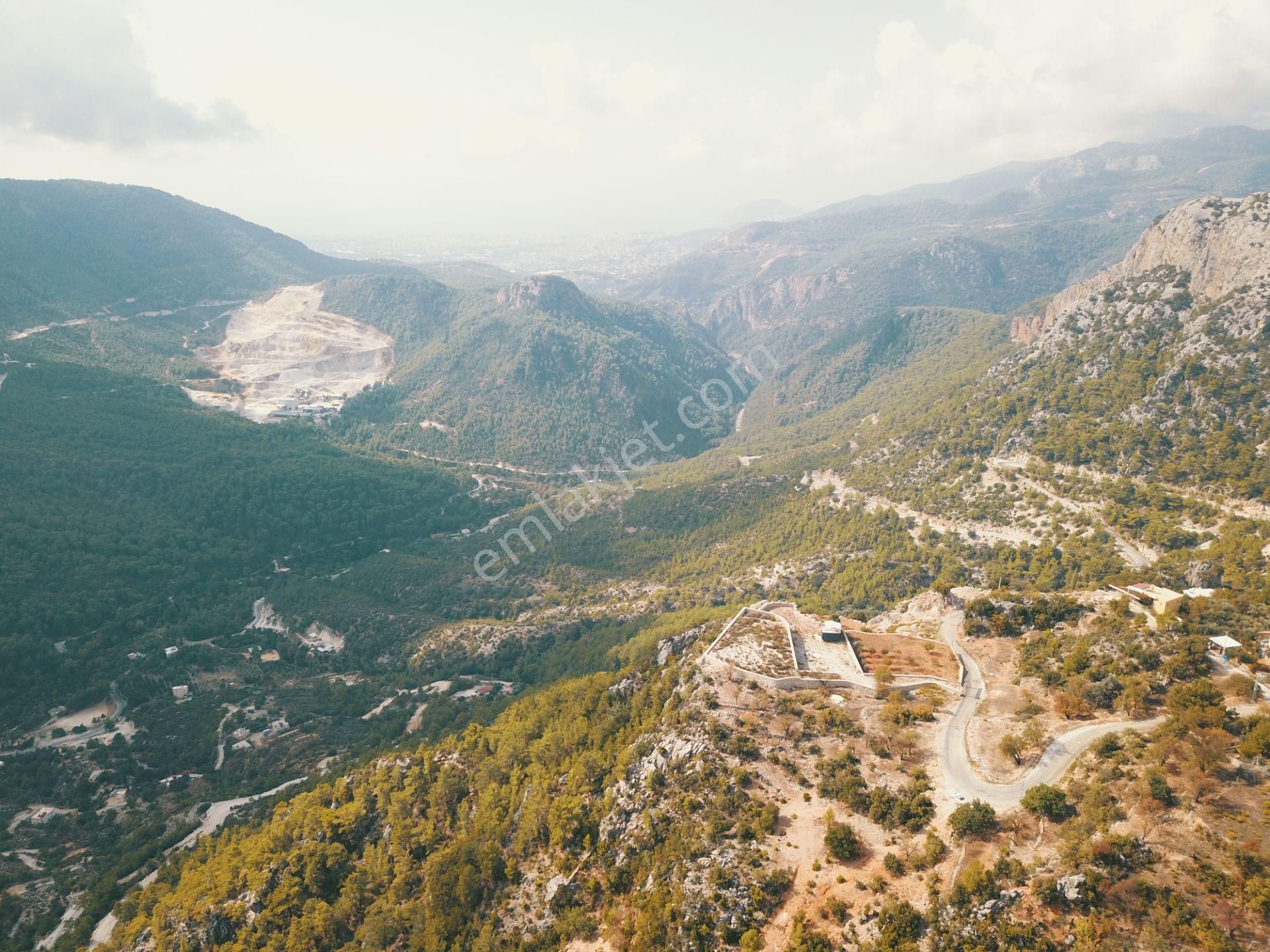 Alanya'da Deniz Manzaralı Arazi - Görsel 3