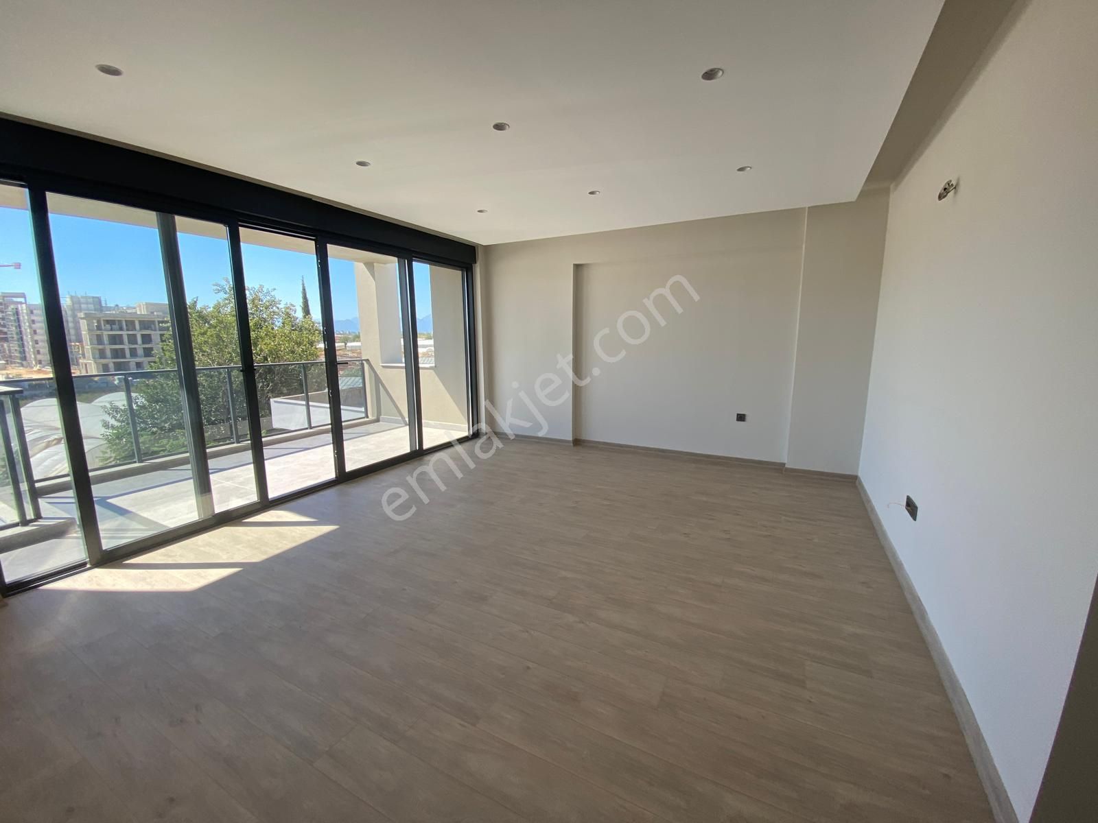 Site İçi Muhteşem Projeli 2+1 - Görsel 8