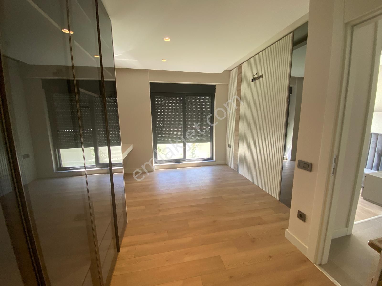 Site İçi Şık Bahçe Kullanımlı 2+1 - Görsel 24