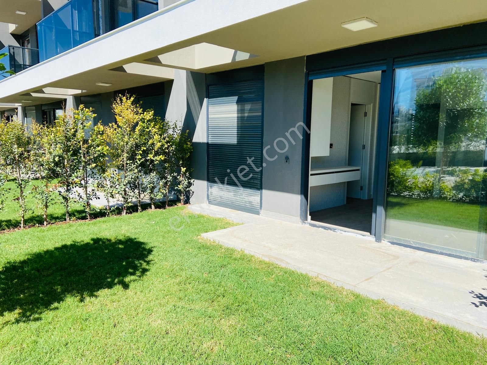 Site İçi Şık Bahçe Kullanımlı 2+1 - Görsel 18