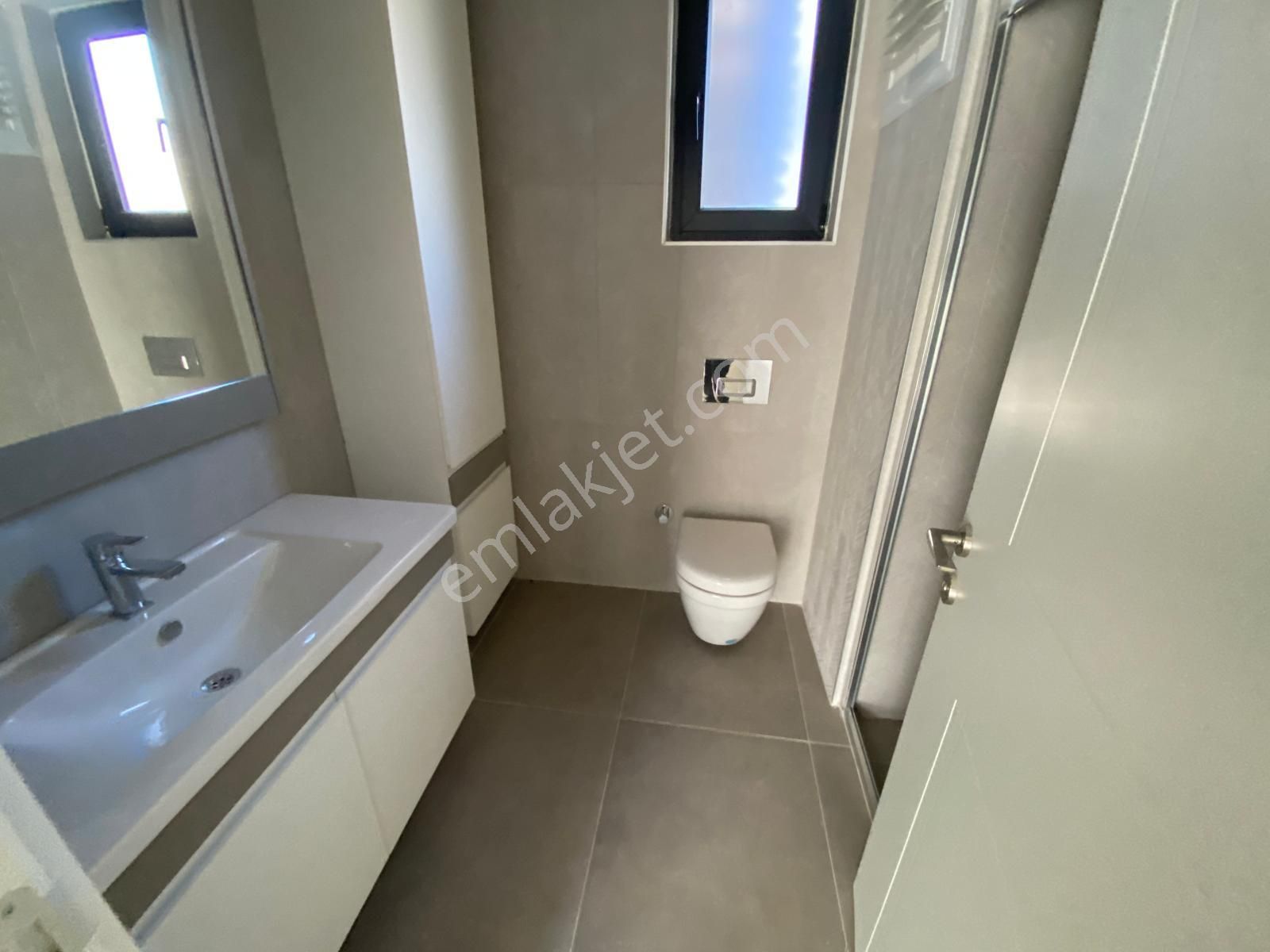 Site İçi Şık Bahçe Kullanımlı 2+1 - Görsel 26