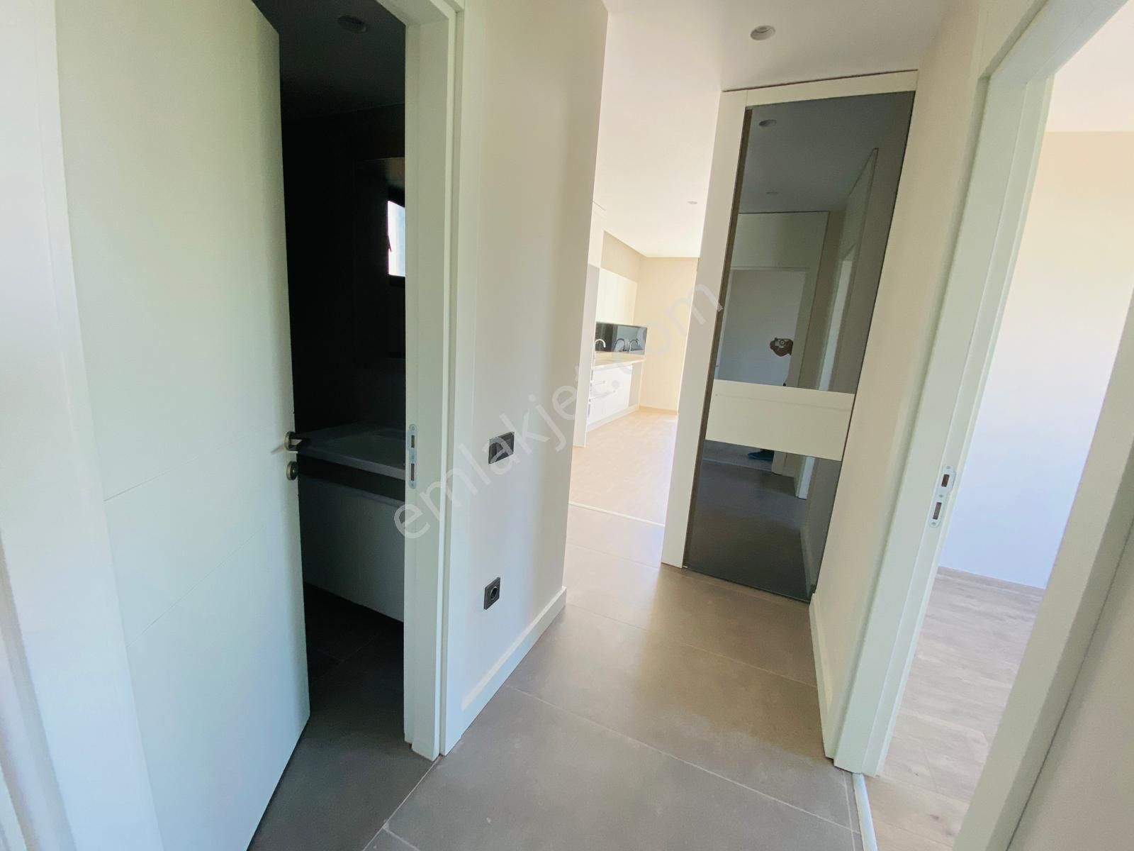 Site İçi Şık Bahçe Kullanımlı 2+1 - Görsel 5