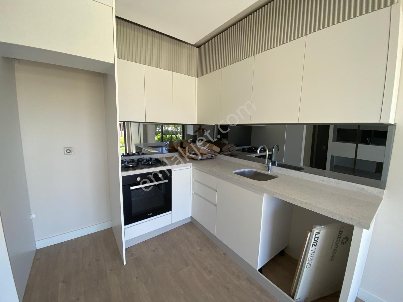 Site İçi Şık Bahçe Kullanımlı 2+1 - Görsel 6