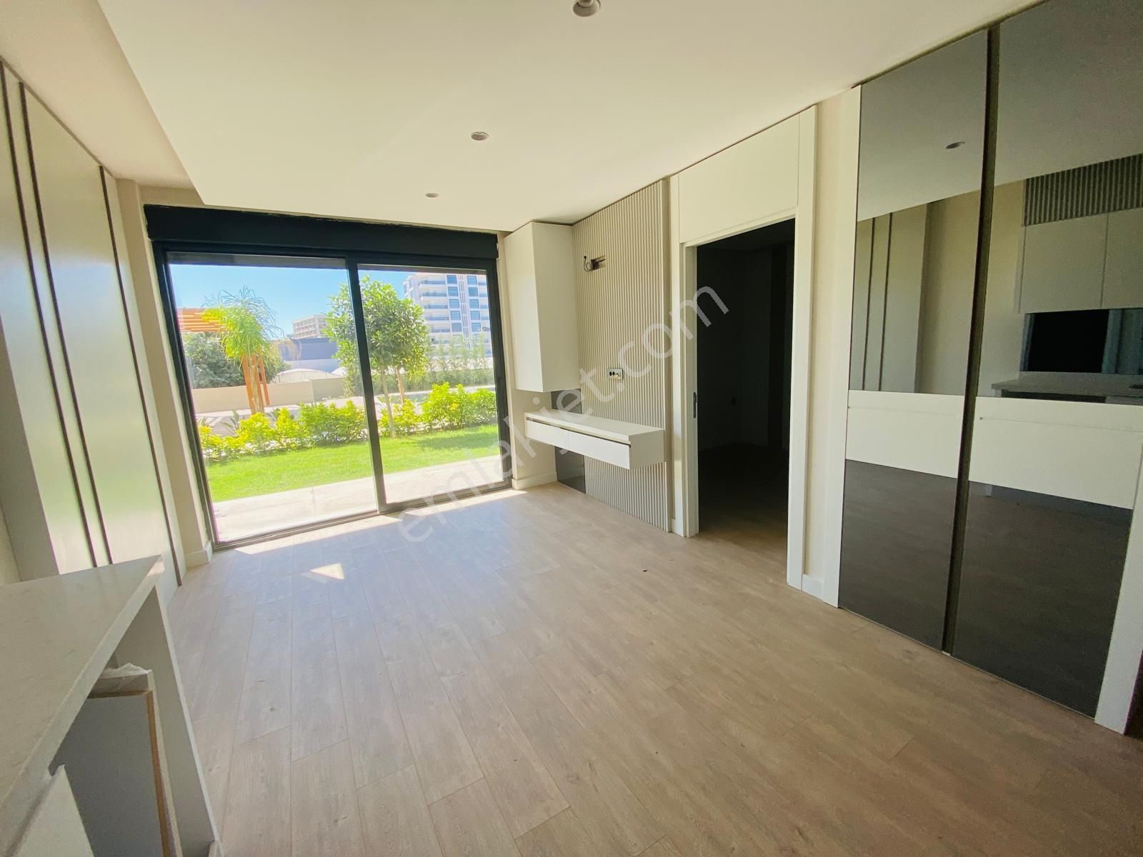 Site İçi Şık Bahçe Kullanımlı 2+1 - Görsel 7