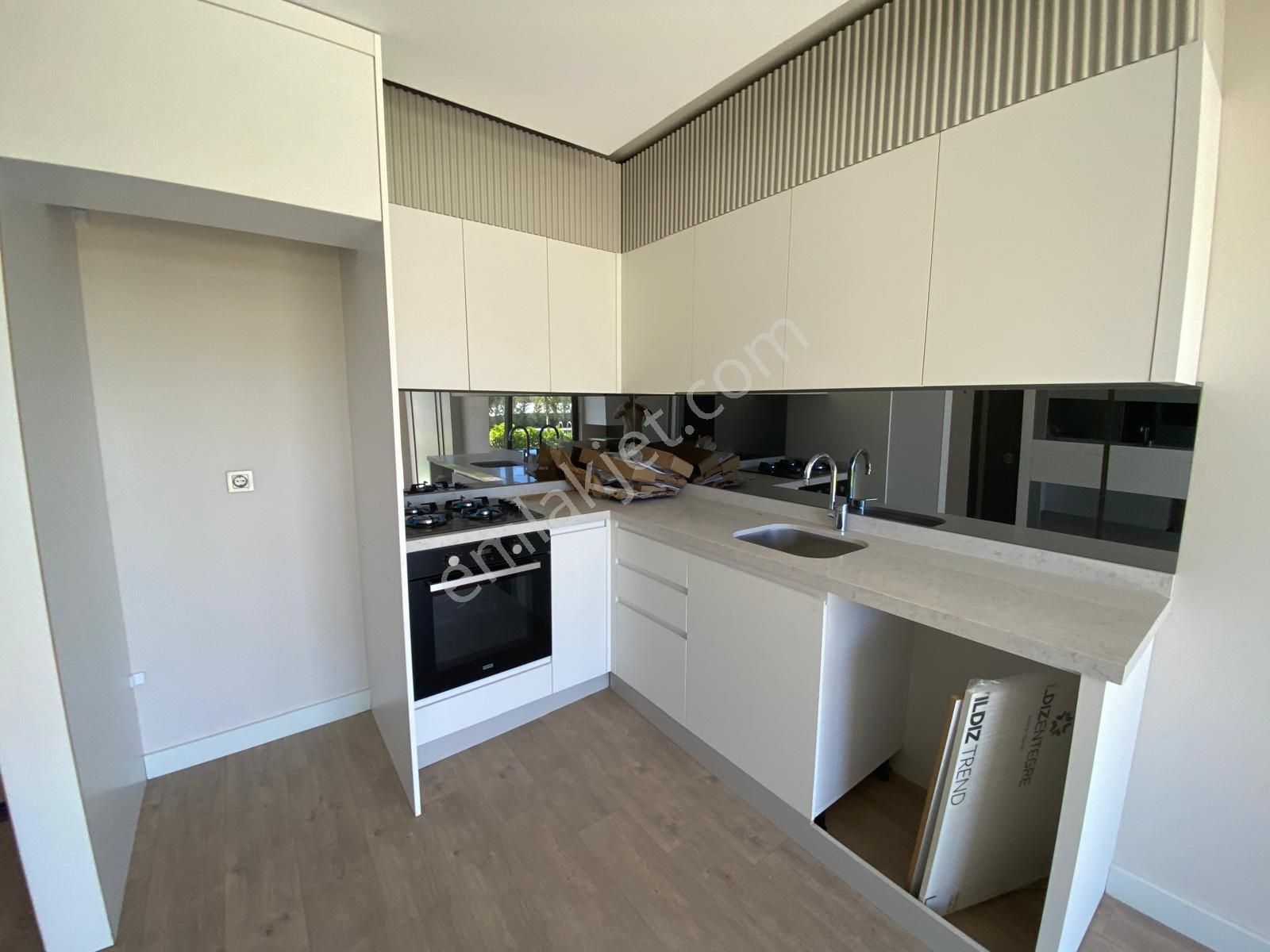 Site İçi Şık Bahçe Kullanımlı 2+1 - Görsel 4