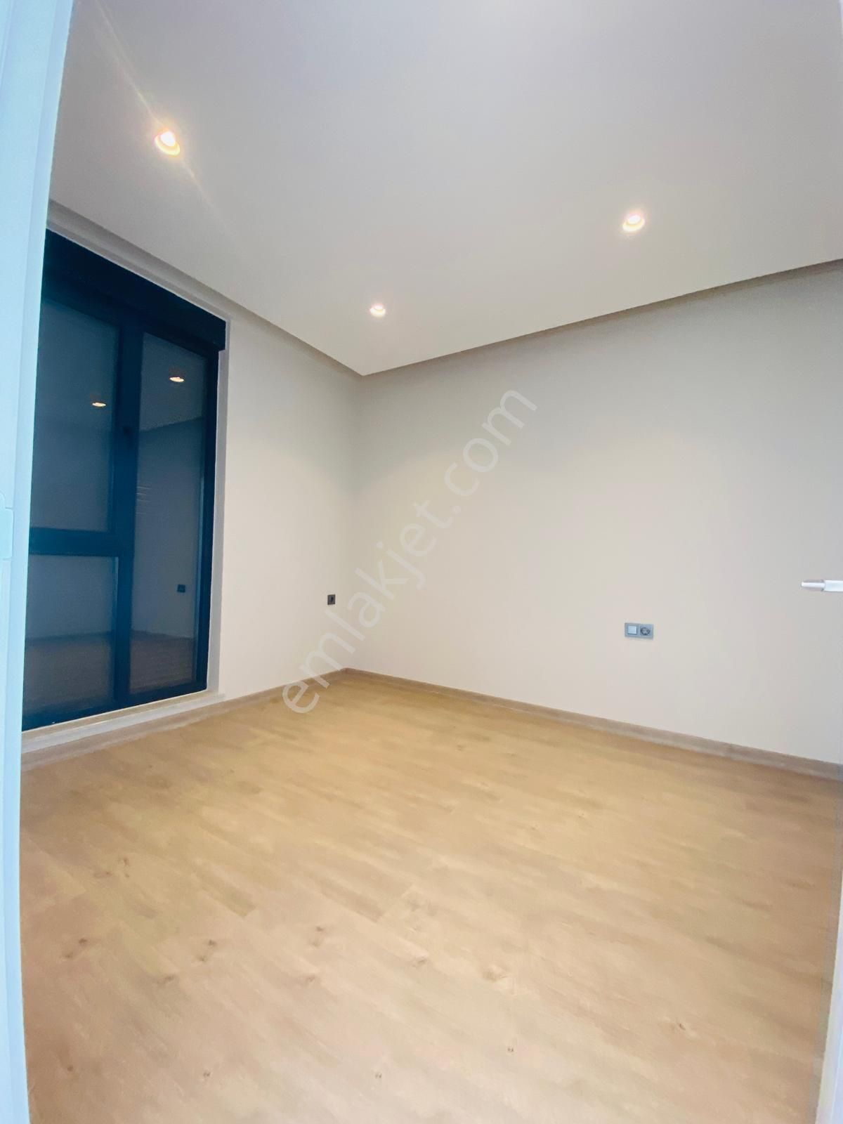 Site İçi Özel Projeli Katta 1+1 - Görsel 5