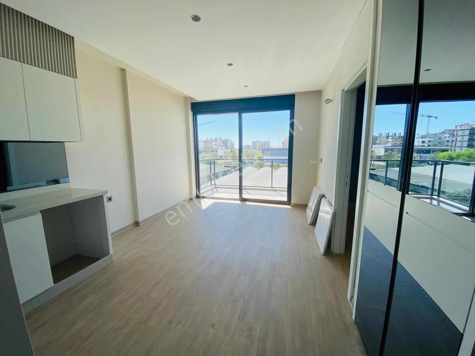 Site İçi Özel Projeli Katta 1+1 - Görsel 16