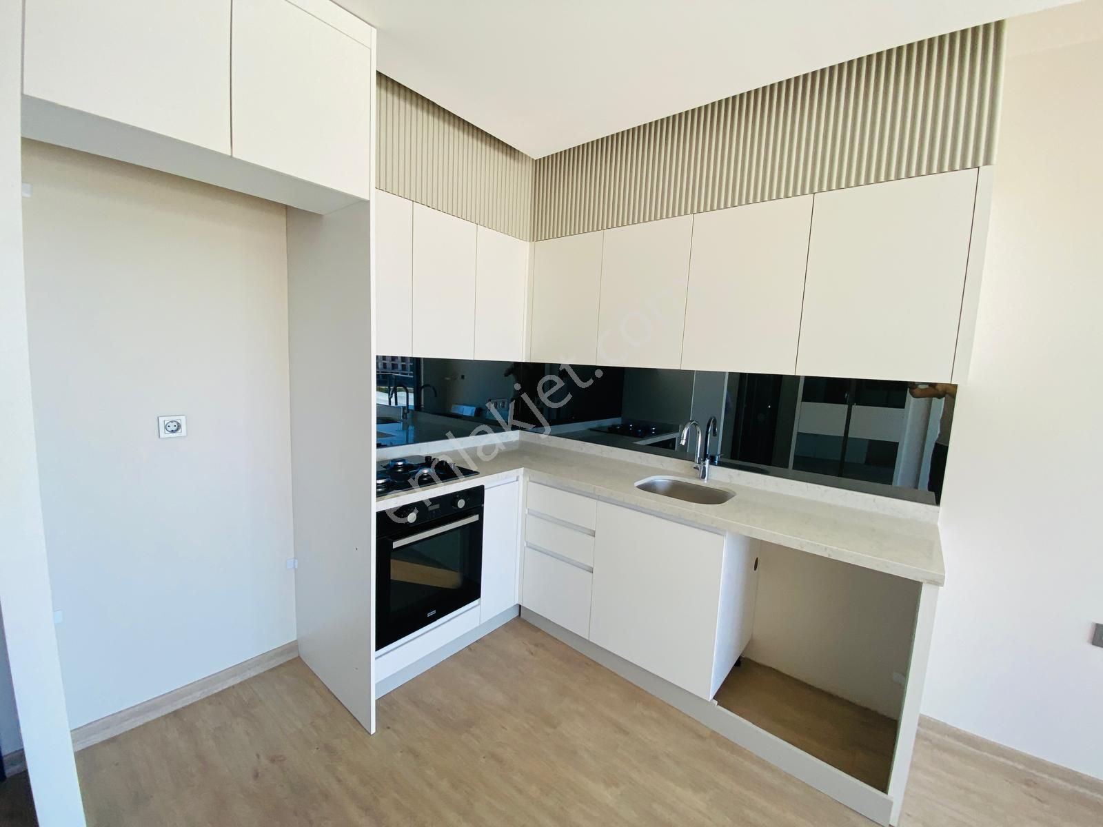 Site İçi Özel Projeli Katta 1+1 - Görsel 6