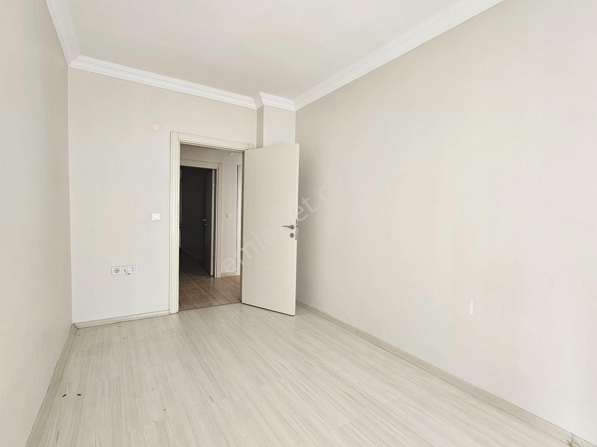 Satılık Burhaniye Merkez Hacıahmet Mahallesinde 3+1 Daire