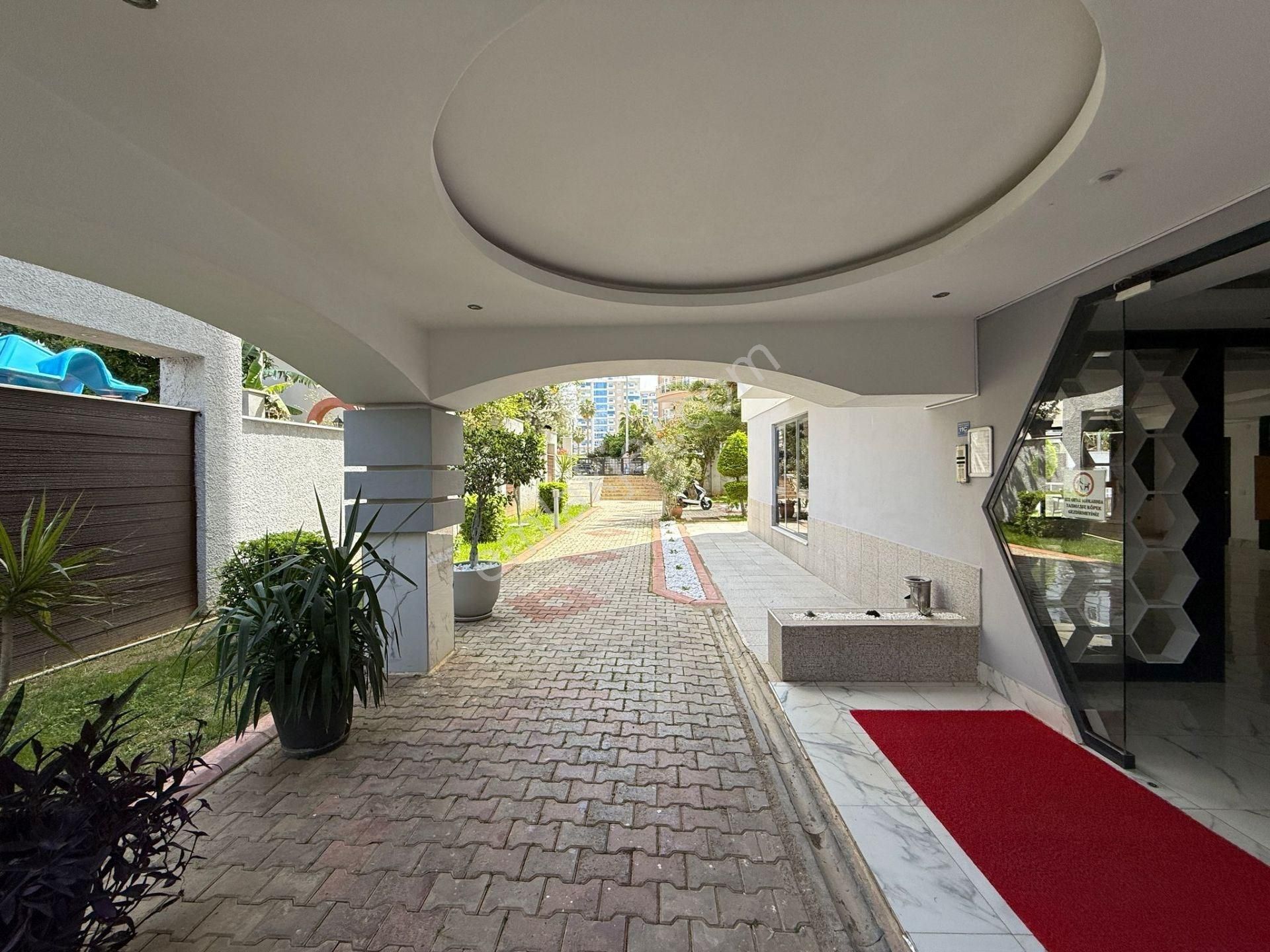 Apartment 2+1 Mahmutlar Wıth Furnıture 400m Beach