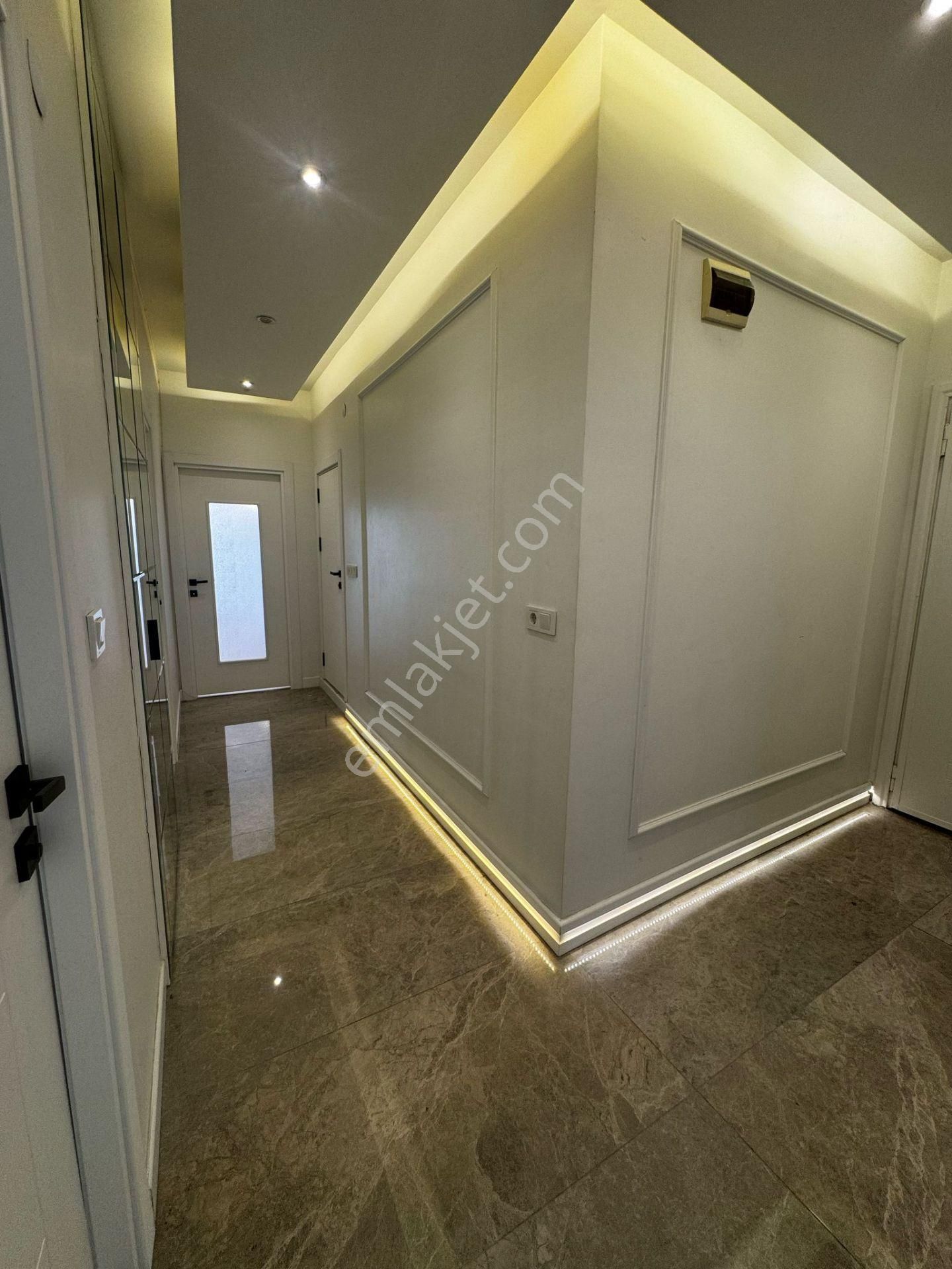 Metrobüse 5 Dk Ultra Lüks 2+1 120 M2 Tertemiz Modern Satılık Daire - Görsel 25