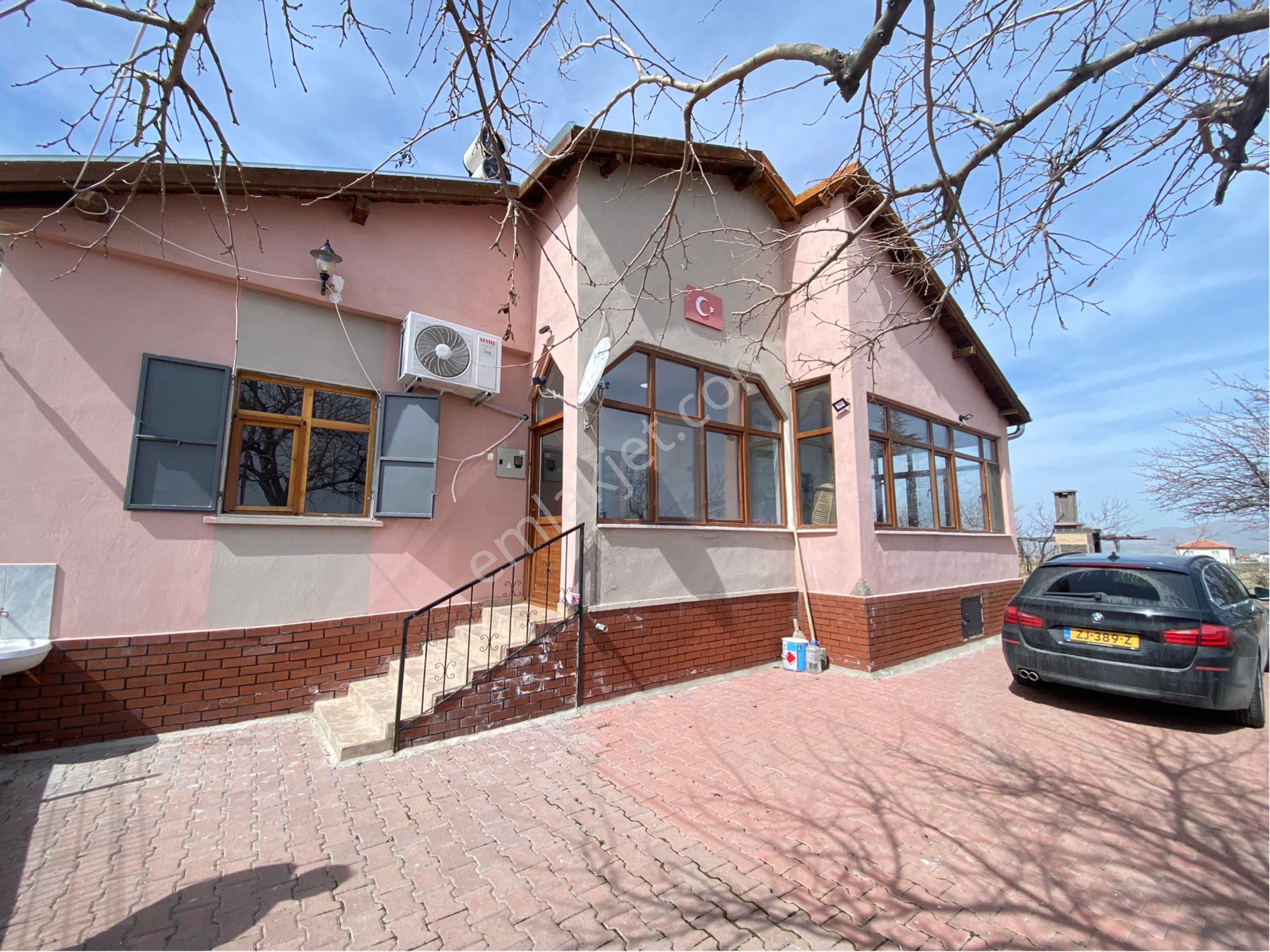 Erkilet Taşhanda Daire Takaslı Satılık Müstakil Ev - Görsel 3