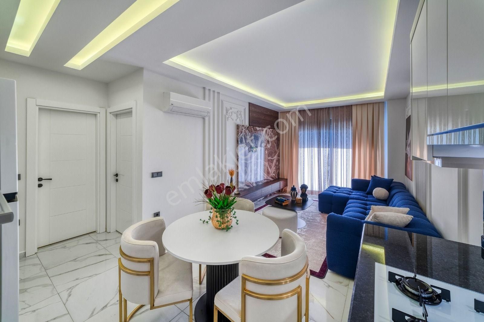 Alanya Avsallar'da Yeni Sitede İç Mimardan Tasarımlı 1+1 Daire - Görsel 7