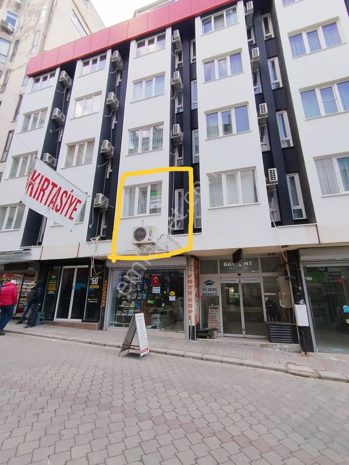 Denizli/merkez'de Vergi Dairesi Karşısı Arakat Sıfır Eşyalı Apart Daire