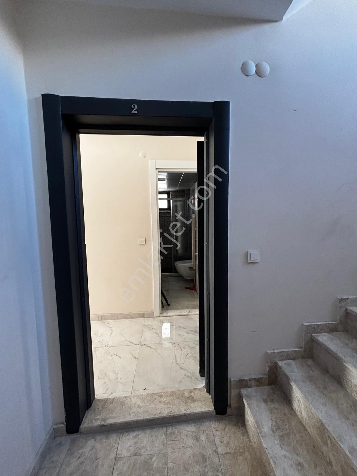 Dalamanda Dost Emlaktan Karaçalıda 1+1 Satılık Daire - Görsel 3