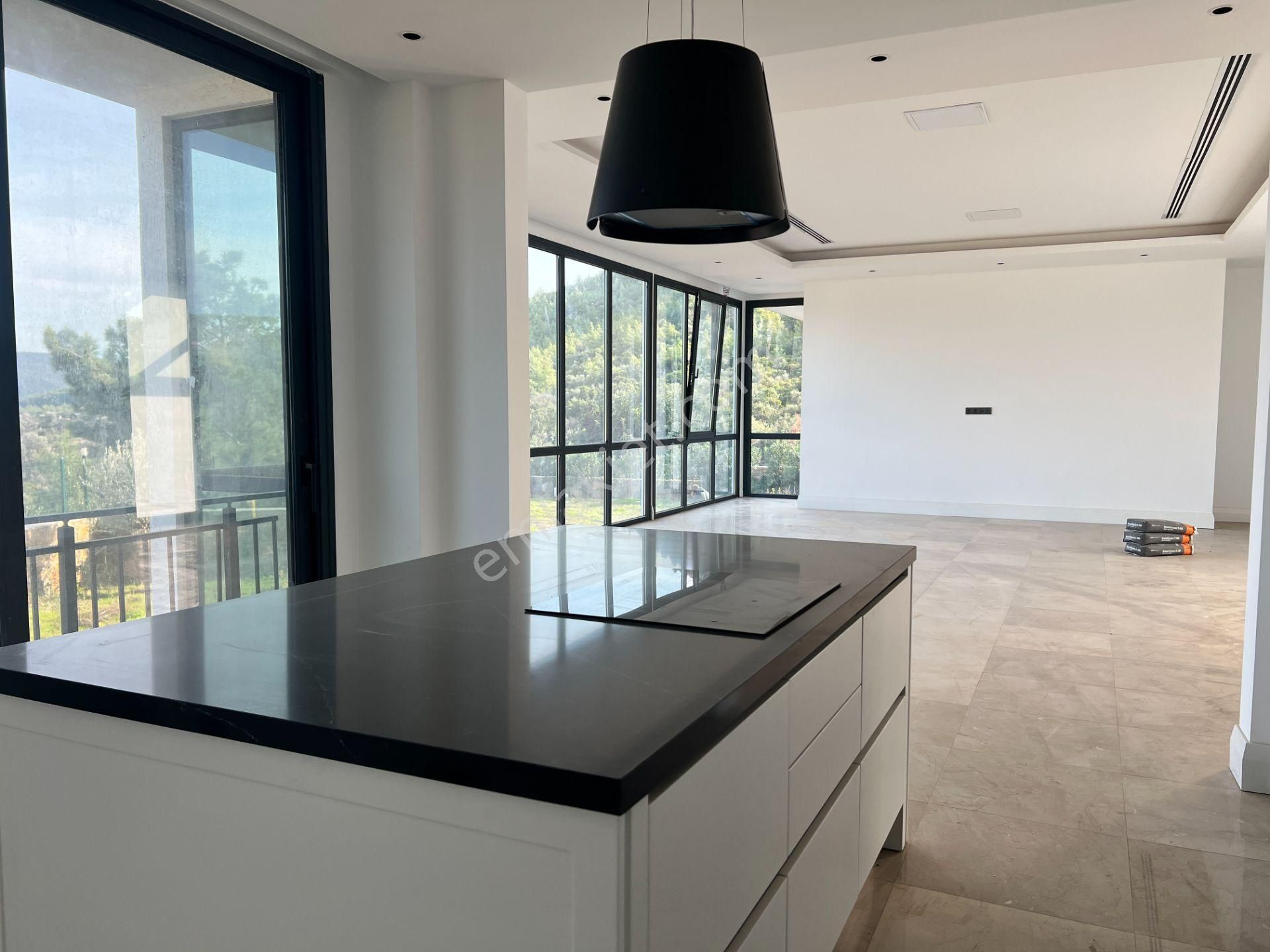 Bodrum Kızılağaç Güvenlikli Sitede Havuzlu Lüks 7+1 Villa - Görsel 28