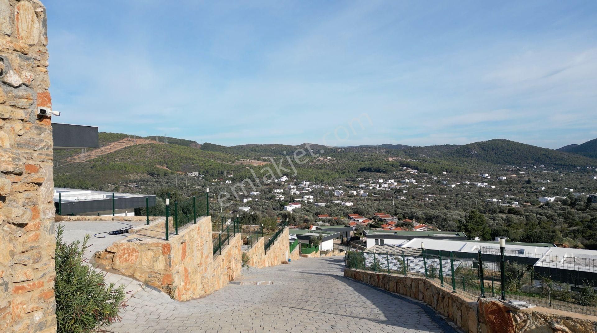 Bodrum Kızılağaç Güvenlikli Sitede Havuzlu Lüks 7+1 Villa - Görsel 4