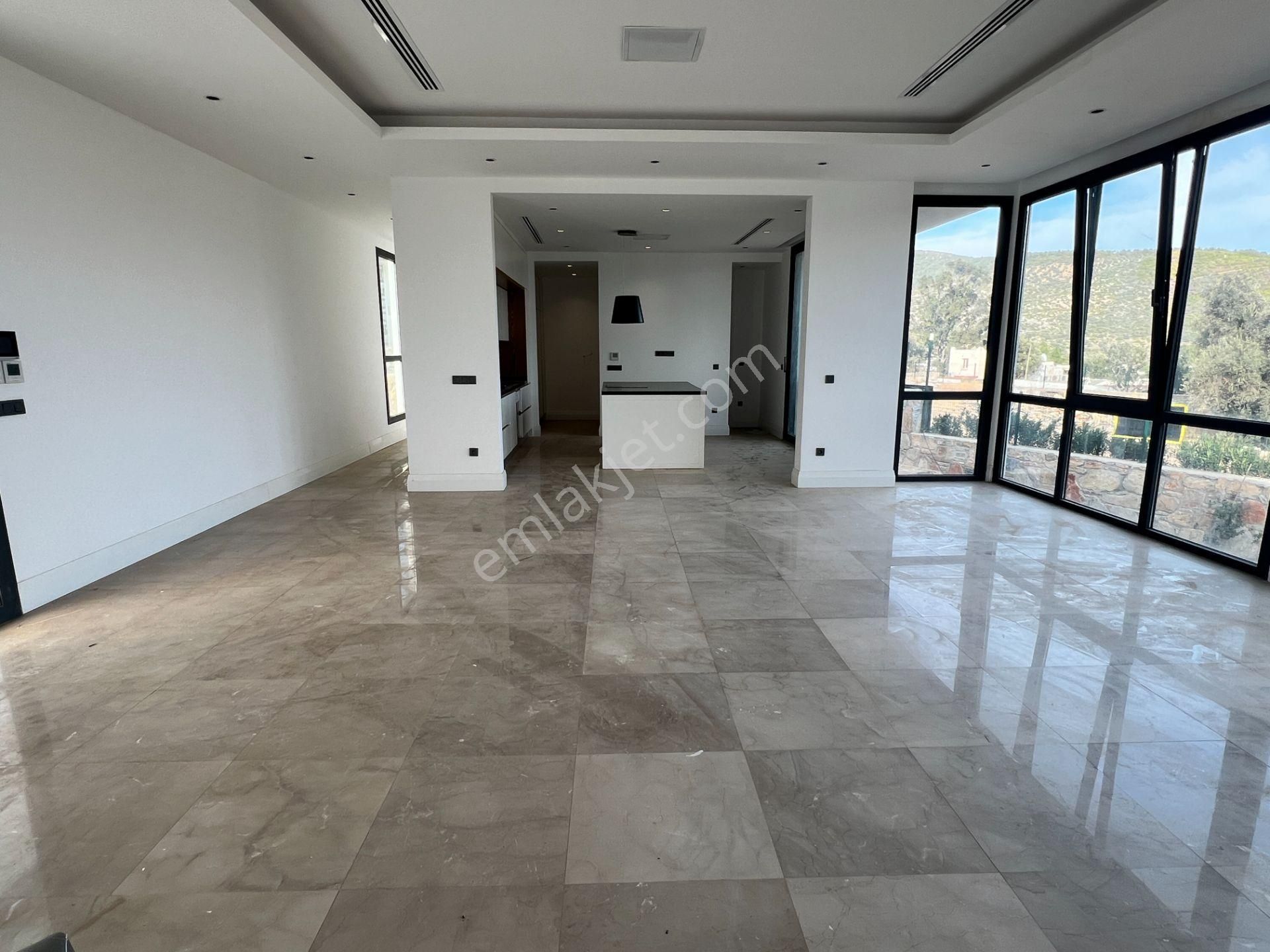 Bodrum Kızılağaç Güvenlikli Sitede Havuzlu Lüks 7+1 Villa - Görsel 25