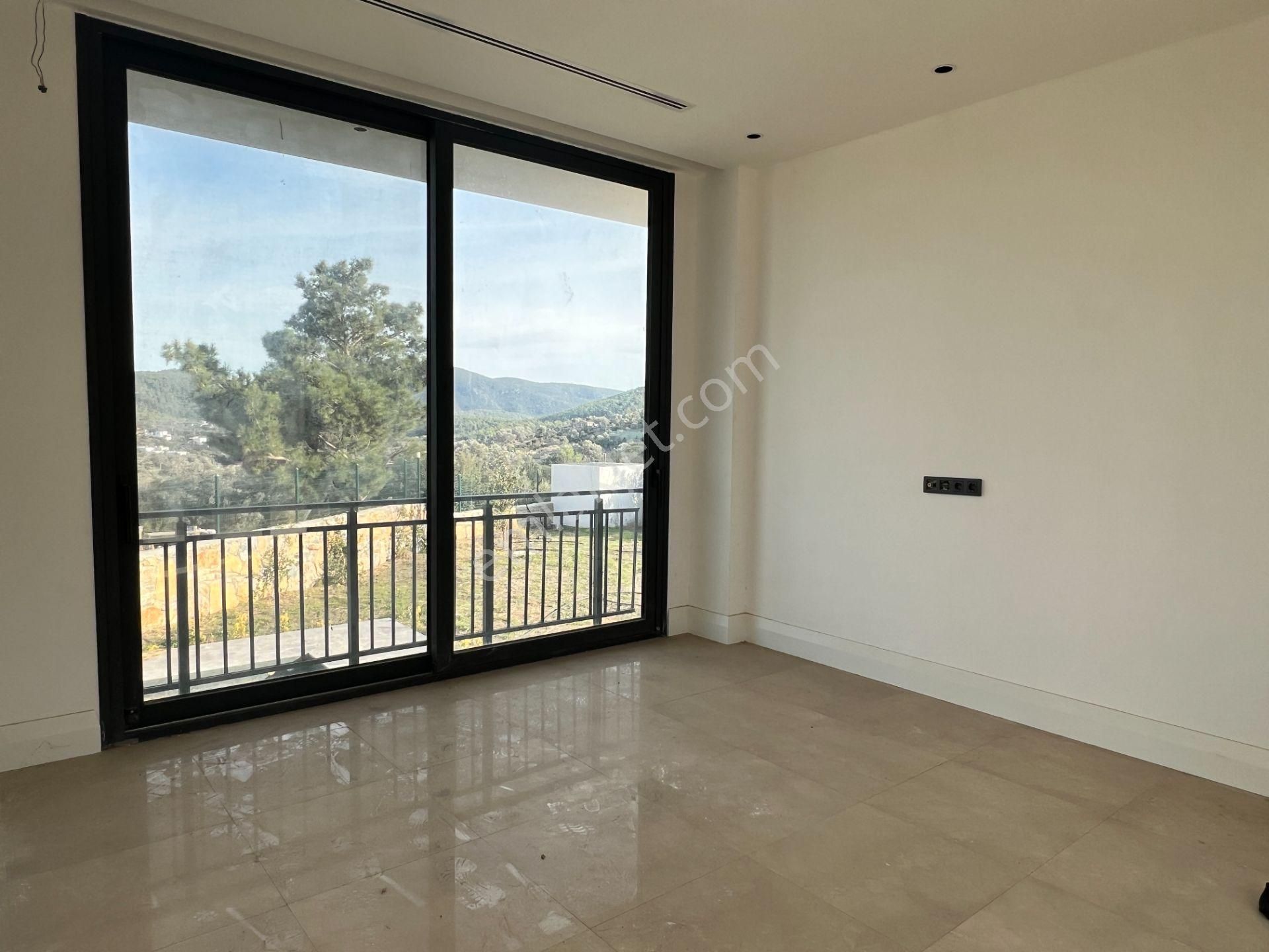 Bodrum Kızılağaç Güvenlikli Sitede Havuzlu Lüks 7+1 Villa - Görsel 16