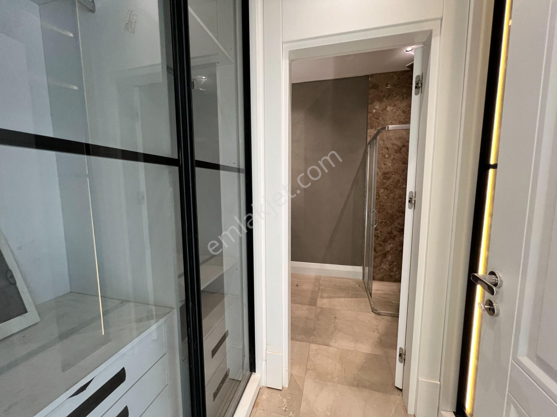 Bodrum Kızılağaç Güvenlikli Sitede Havuzlu Lüks 7+1 Villa - Görsel 19