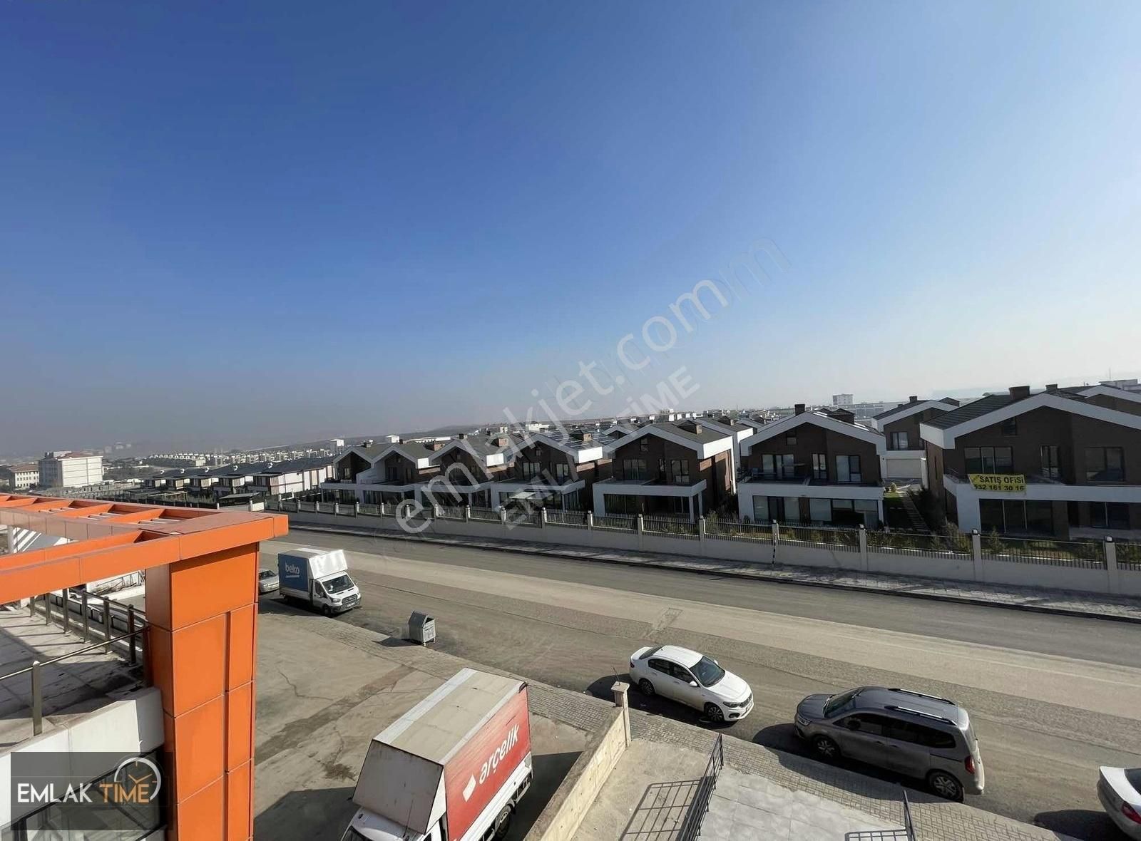 Cadde Üzeri Depolu Ve Bahçeli 3 Katlı Komple Dükkan - Görsel 14