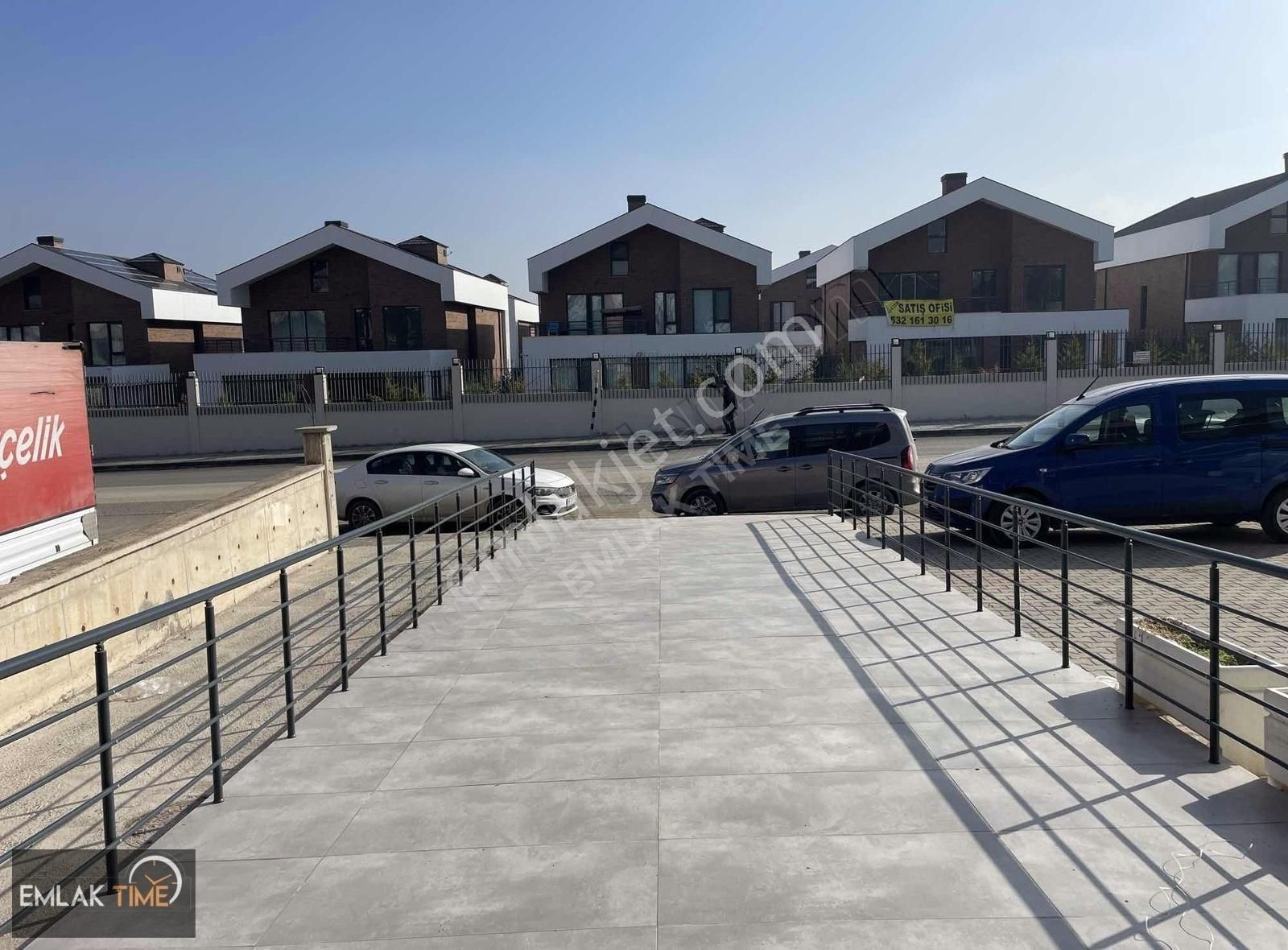 Cadde Üzeri Depolu Ve Bahçeli 3 Katlı Komple Dükkan - Görsel 10