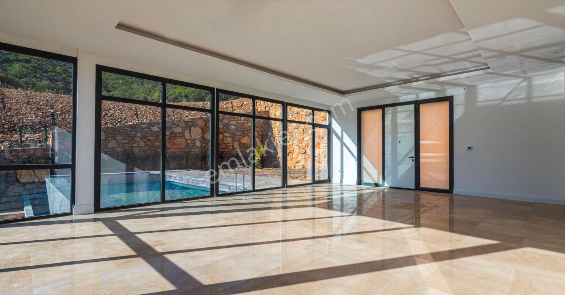 Bodrum Kızılağaç Güvenlikli Sitede Havuzlu Lüks 4+1 Villa - Görsel 3